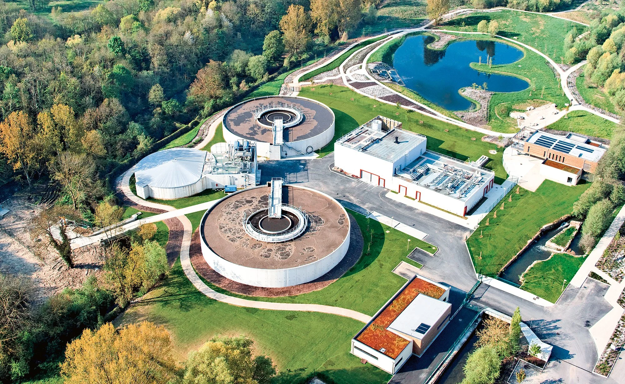 RECOURS DES TIERS / CONTRAT DE CONCESSION DU SERVICE PUBLIC D’ASSAINISSEMENT / CLAUSE INDIVISIBLE / APPLICATION DU PRINCIPE DE PROHIBITION DES LIBÉRALITÉS