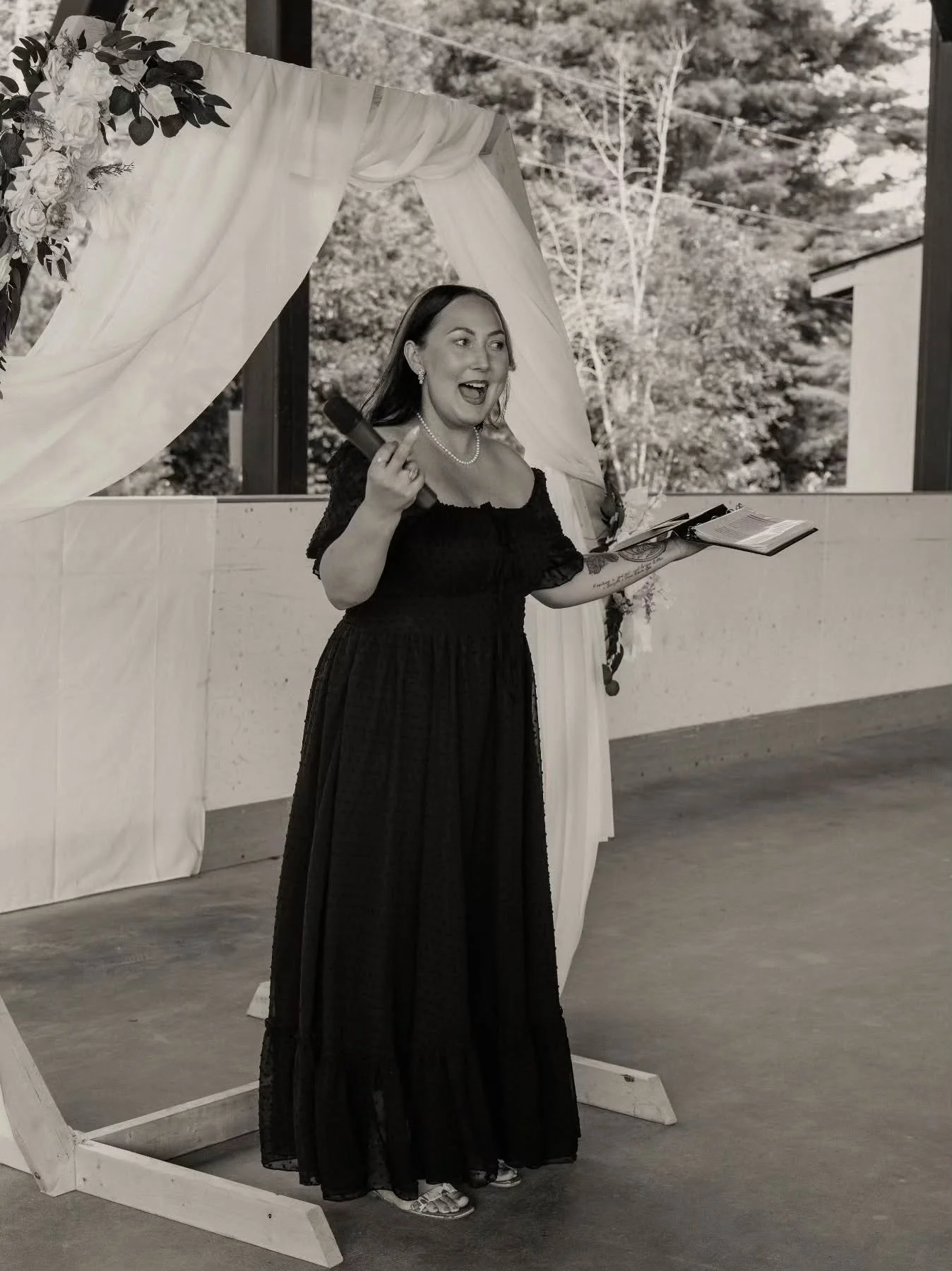 😂😭 I did NOT purposely flip off the photographer.
I just can't not talk with my hands.

Isn't this photo so cute tho!? 🥰

Sooo grateful to work with such amazing photographers on the regular. ✨️

Shout out to the bride @kyleedormer for sending thi