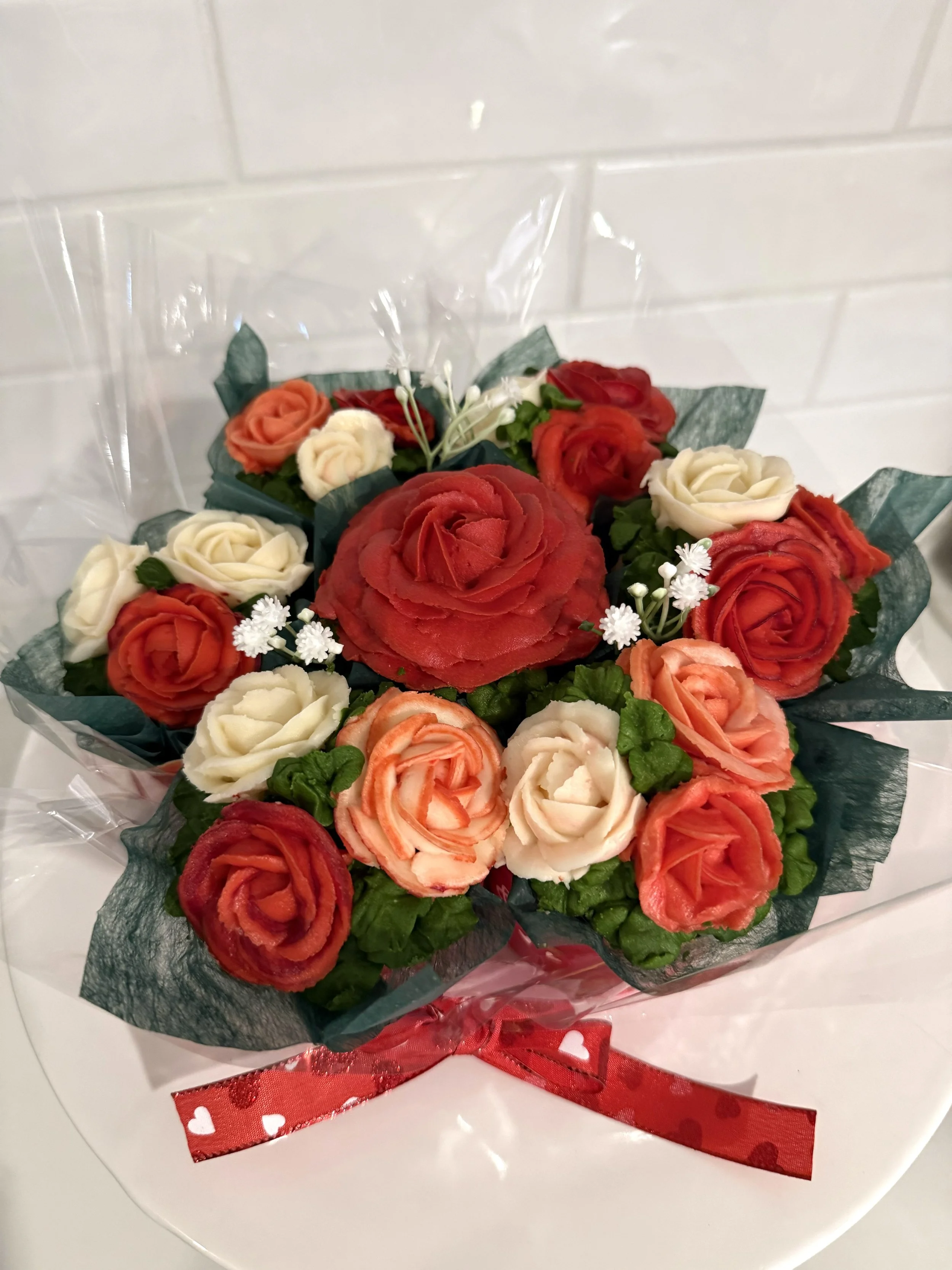 Valentine cupcake bouquet 2.jpg