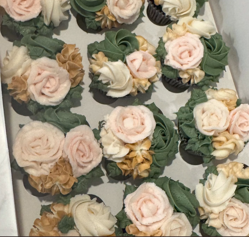 One Dozen Cupcakes with Vanilla Buttercream