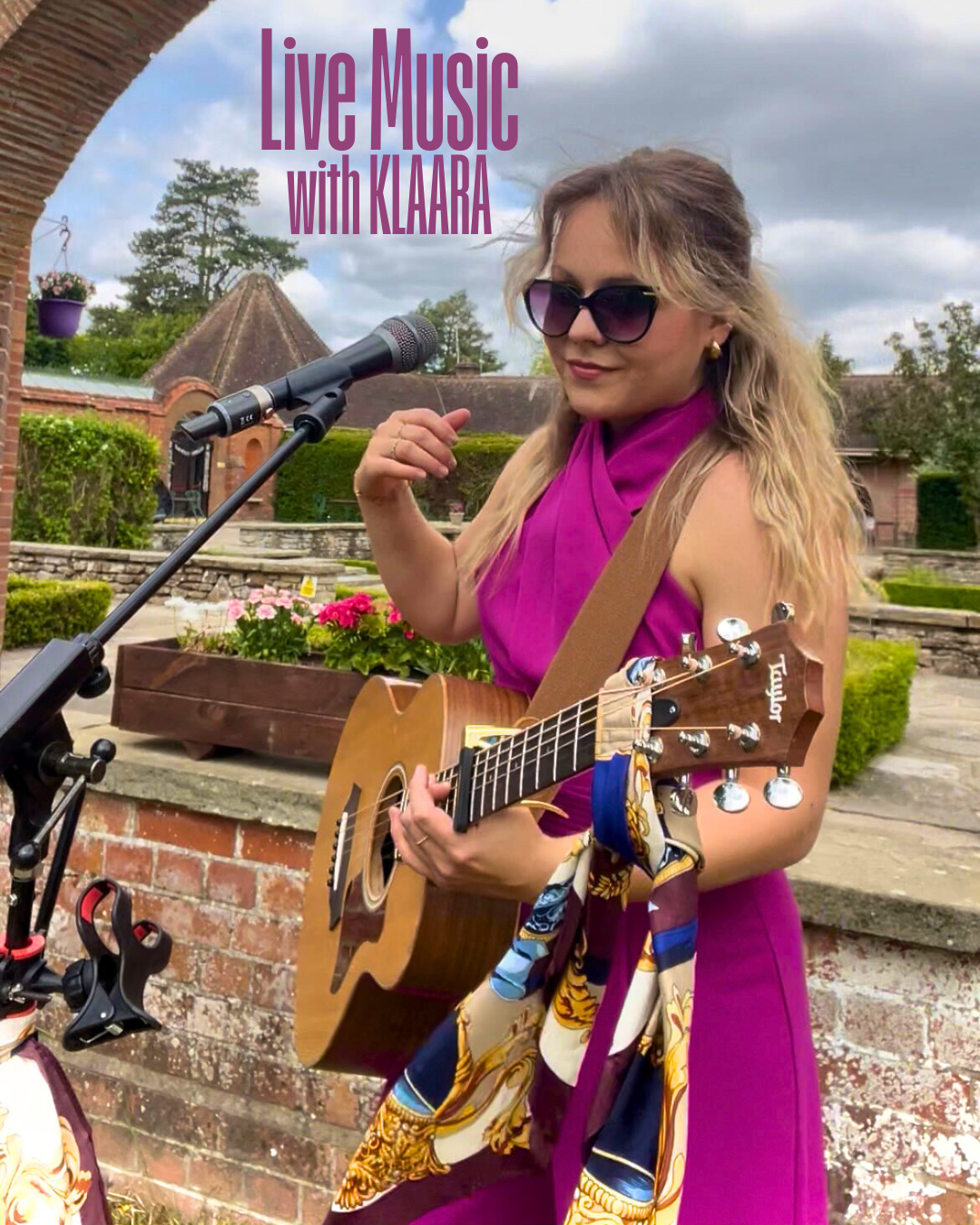 Local musician singing and playing the guitar, Live Music at JoJo's Cocktail & Pizza Bar, Cowley Road, Oxford for Valentine's Day.