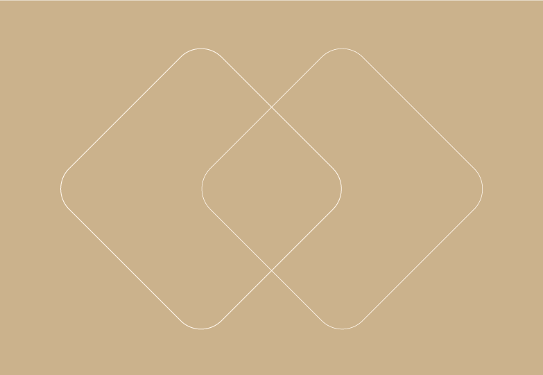 To overlappende beige diamonds med hvide konturer på en lysebrun baggrund.