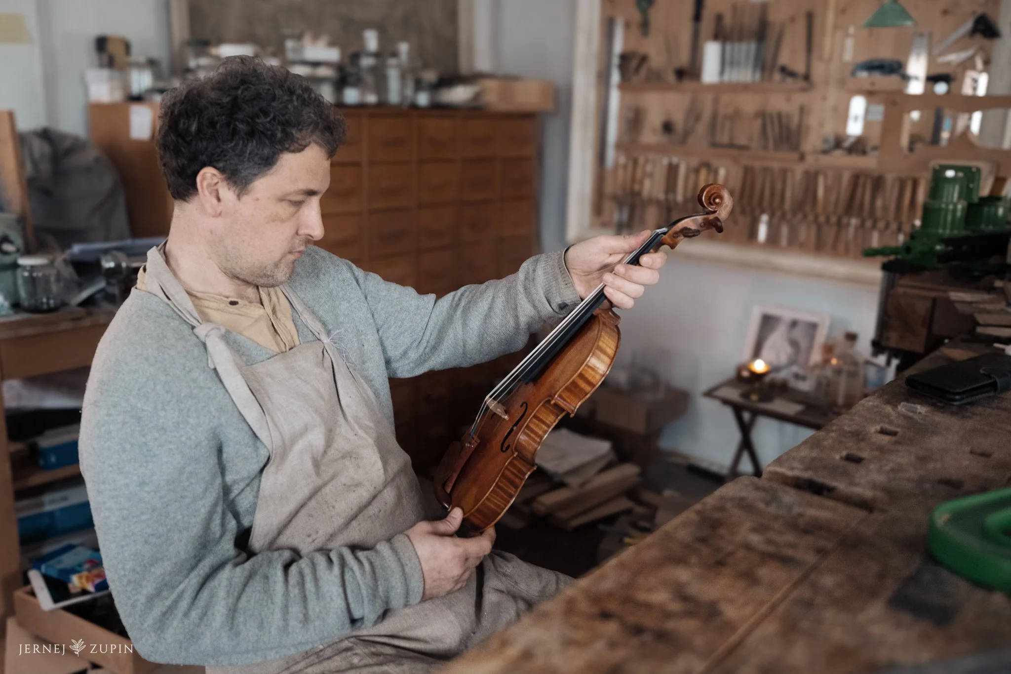 dokumentarno-fotografiranje-violin-daniel-musek-skofja-loka-del1-14.jpg