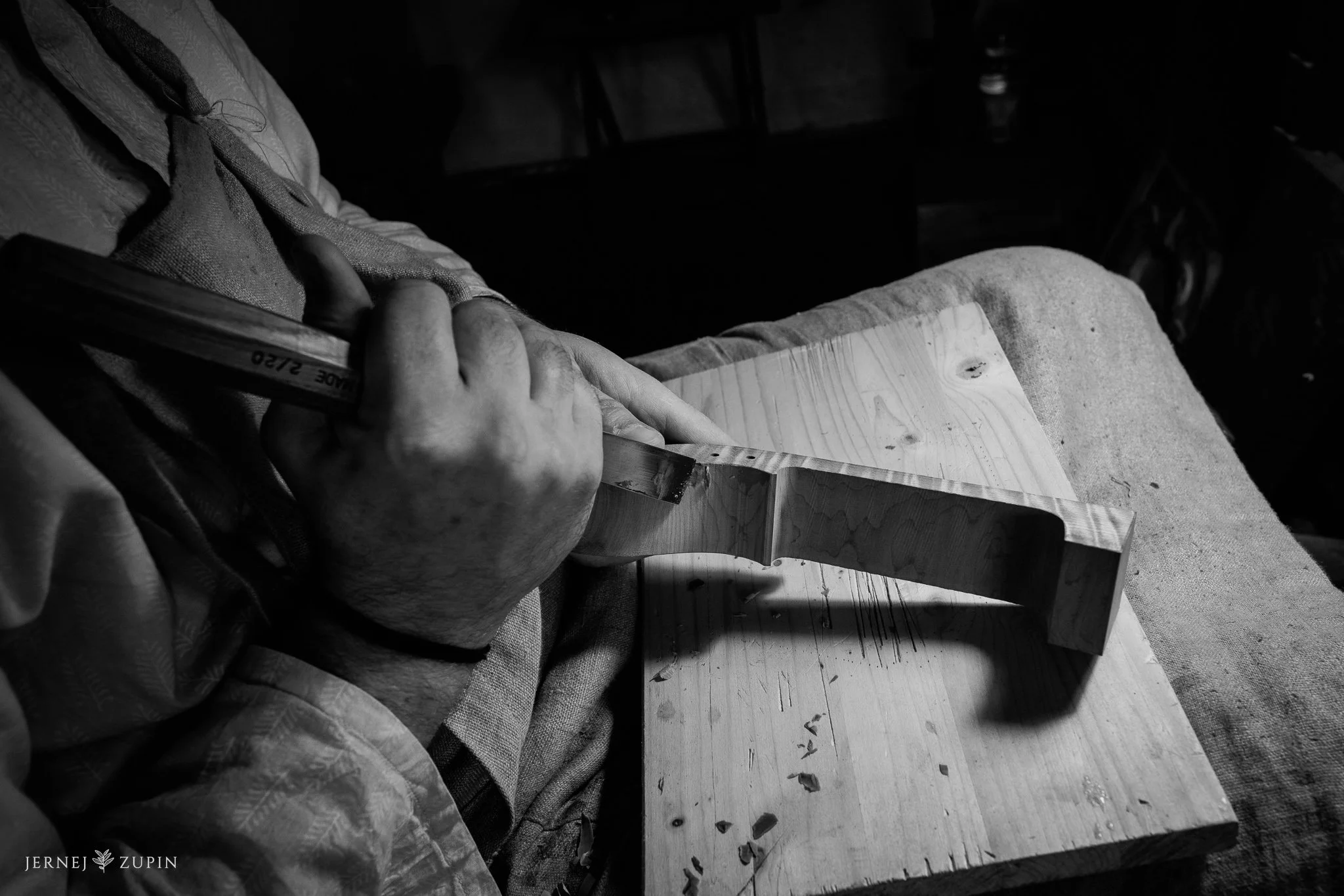 dokumentarno-fotografiranje-violin-daniel-musek-skofja-loka-del2-06.jpg