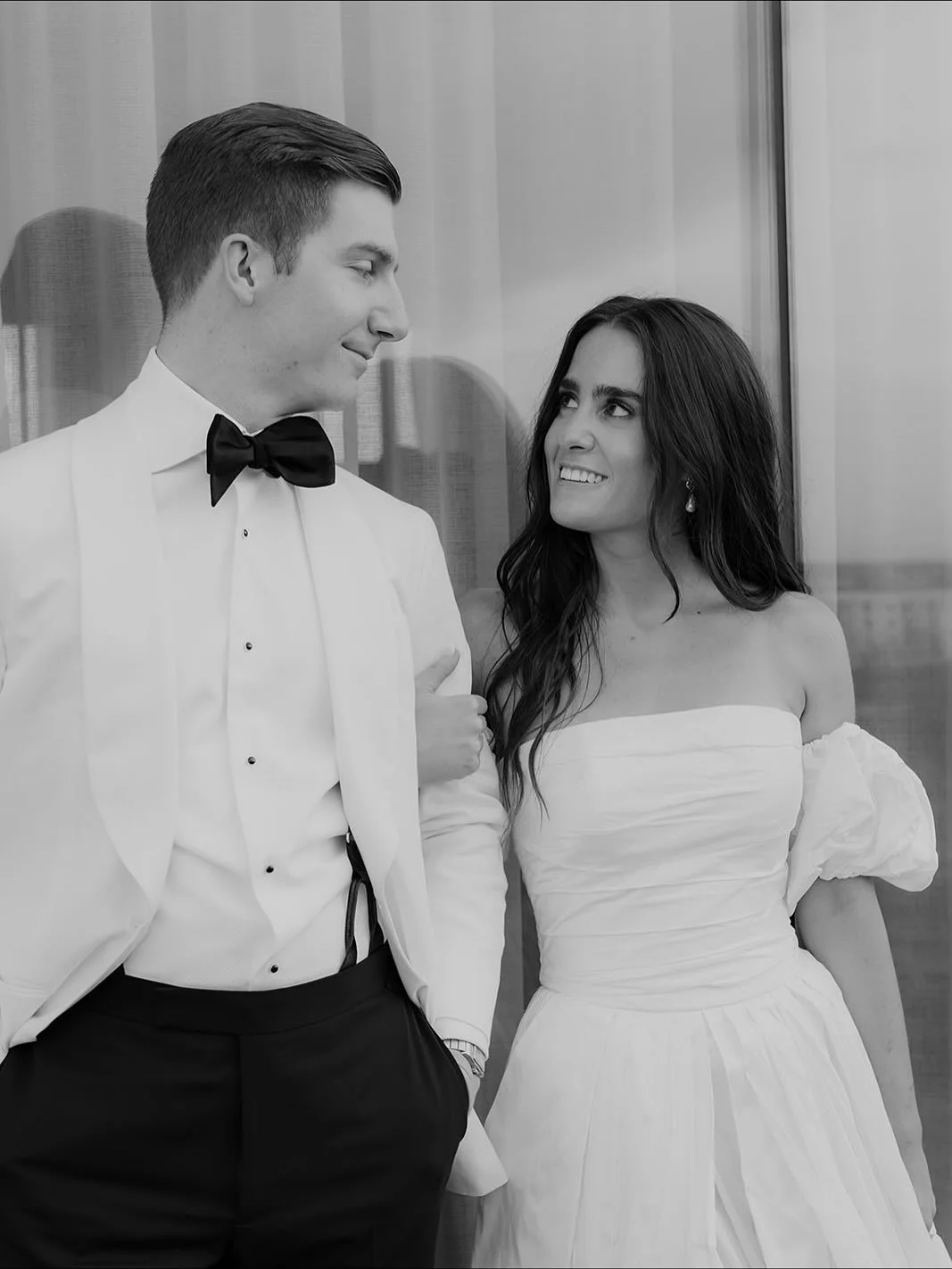 happy 30th to my very best friend!!! 

📸 @franziannika.photography 

#couple #weddingday #brideandgroom #weddinginsp
