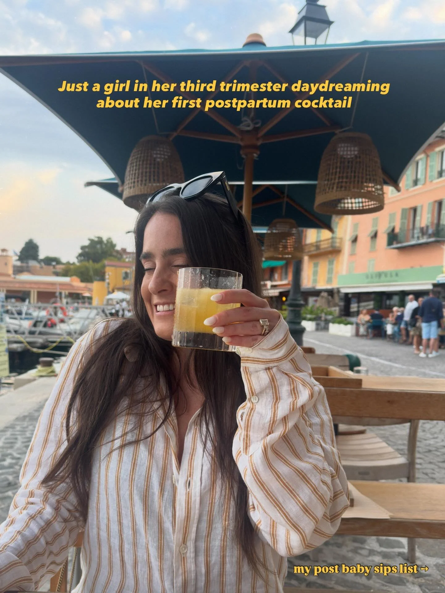 The pregnancy content you actually want&hellip; a list of cocktails I&rsquo;ve been dreaming about enjoying on the beach with my summer baby 👙☀️🍹

For research purposes, what&rsquo;s the first drink you&rsquo;d order? 

#spritzseason #aperolspritz 