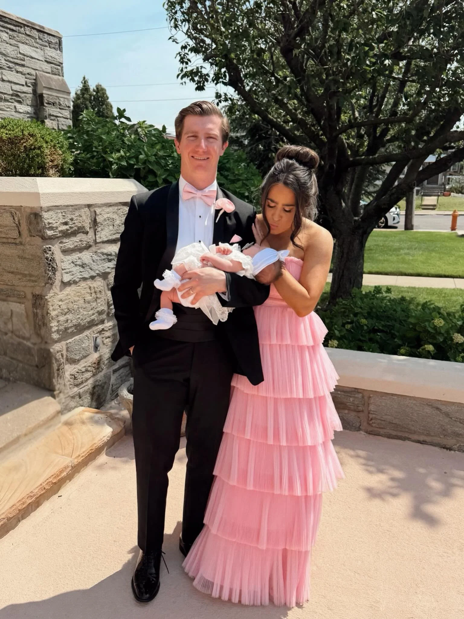 Watching my little brother marry his high school sweetheart who has become like a sister to me over the years with my two week old baby girl as a flower girl was truly the greatest joy 😭🥹😚 Cheers to the Wildongers!! 🥂