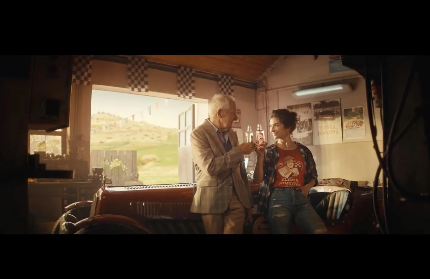 Role - editing, grading
Client - @kofola.slovensko - @targalimonata 
Agency - @mannschaft_agency 
Production company - @hitchhiker_films 
Year - 2023
