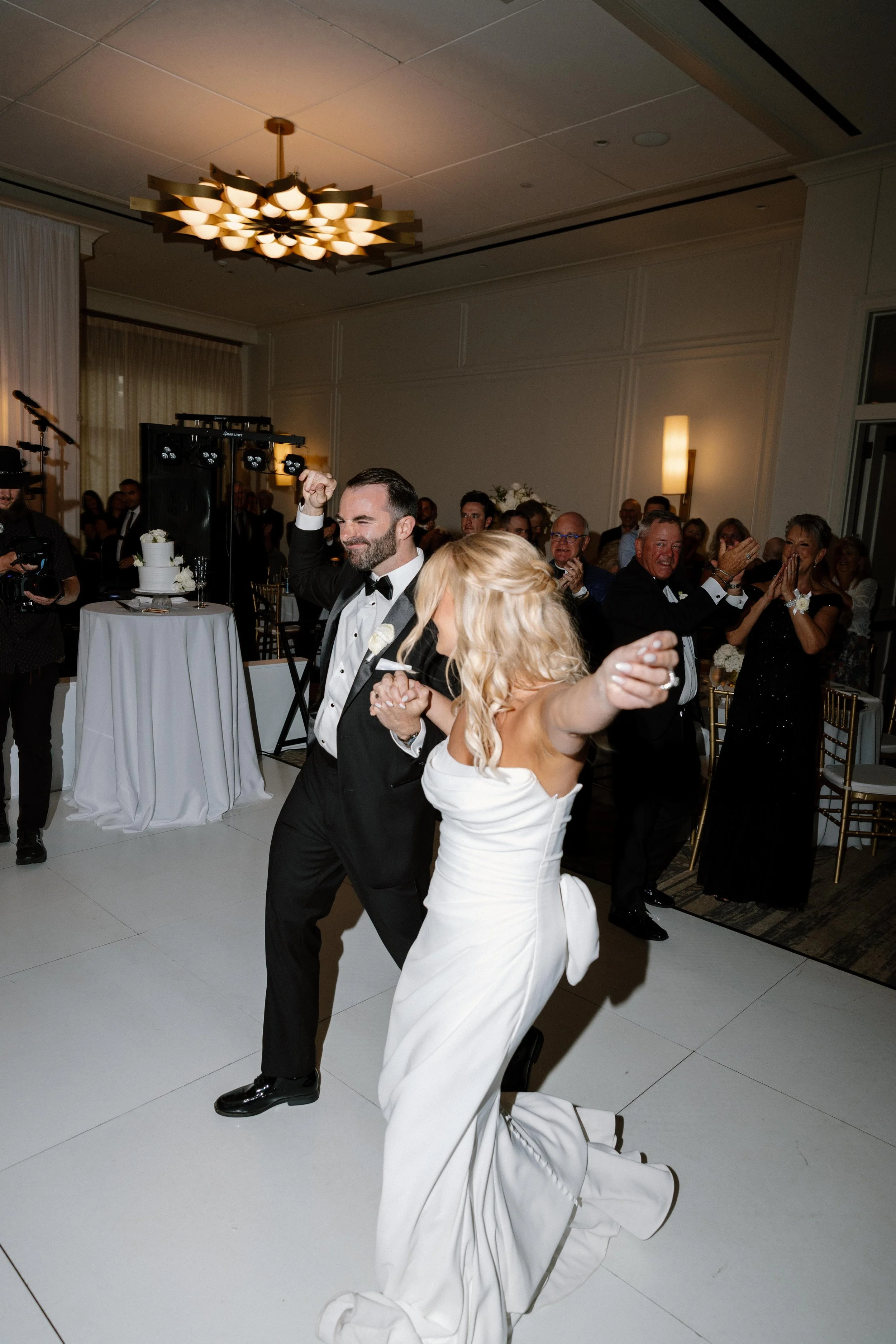 Kimpton Cottonwood Omaha Wedding Photographer
