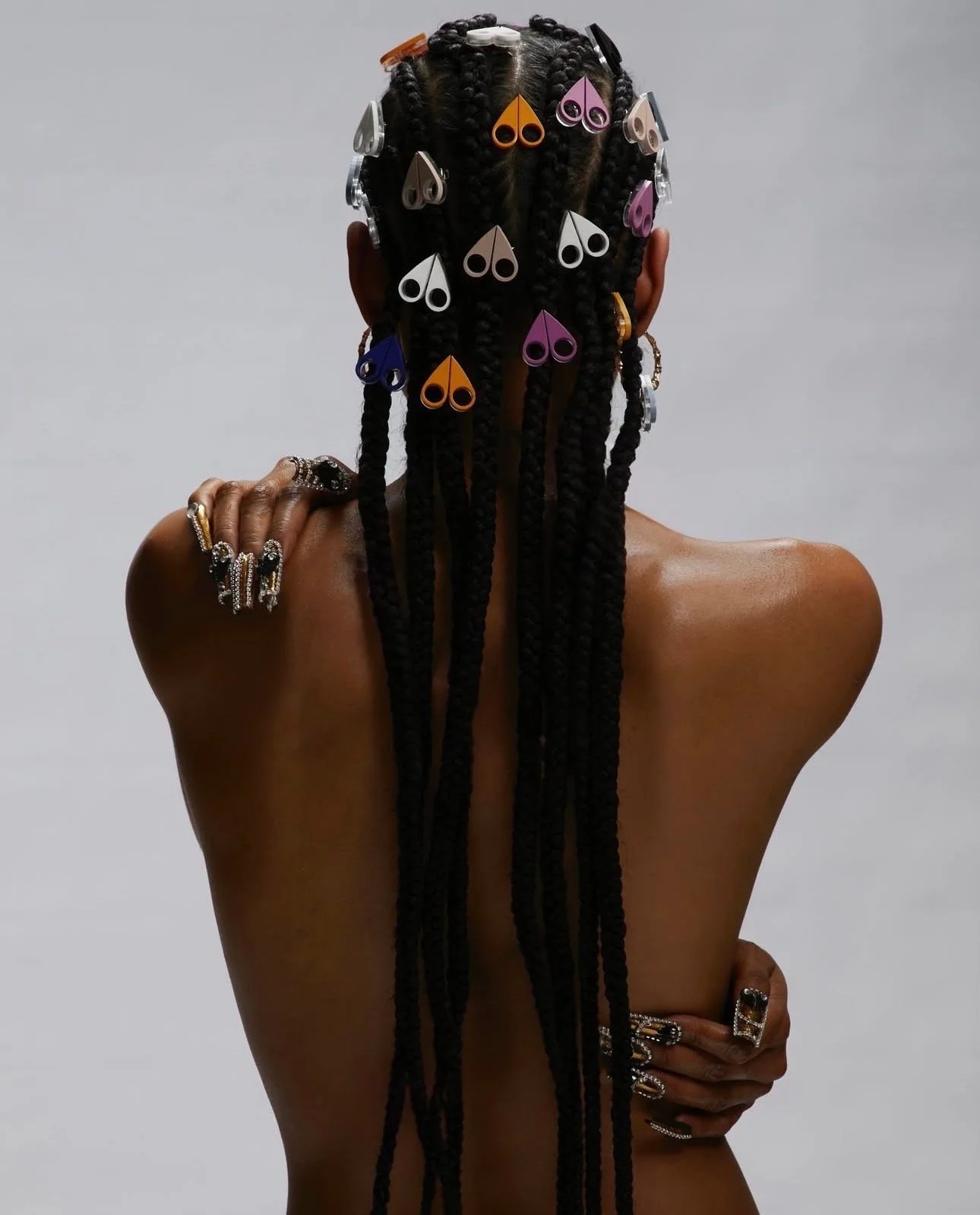 MOOSEKNUCKLES CANADA- LOGOMANIA