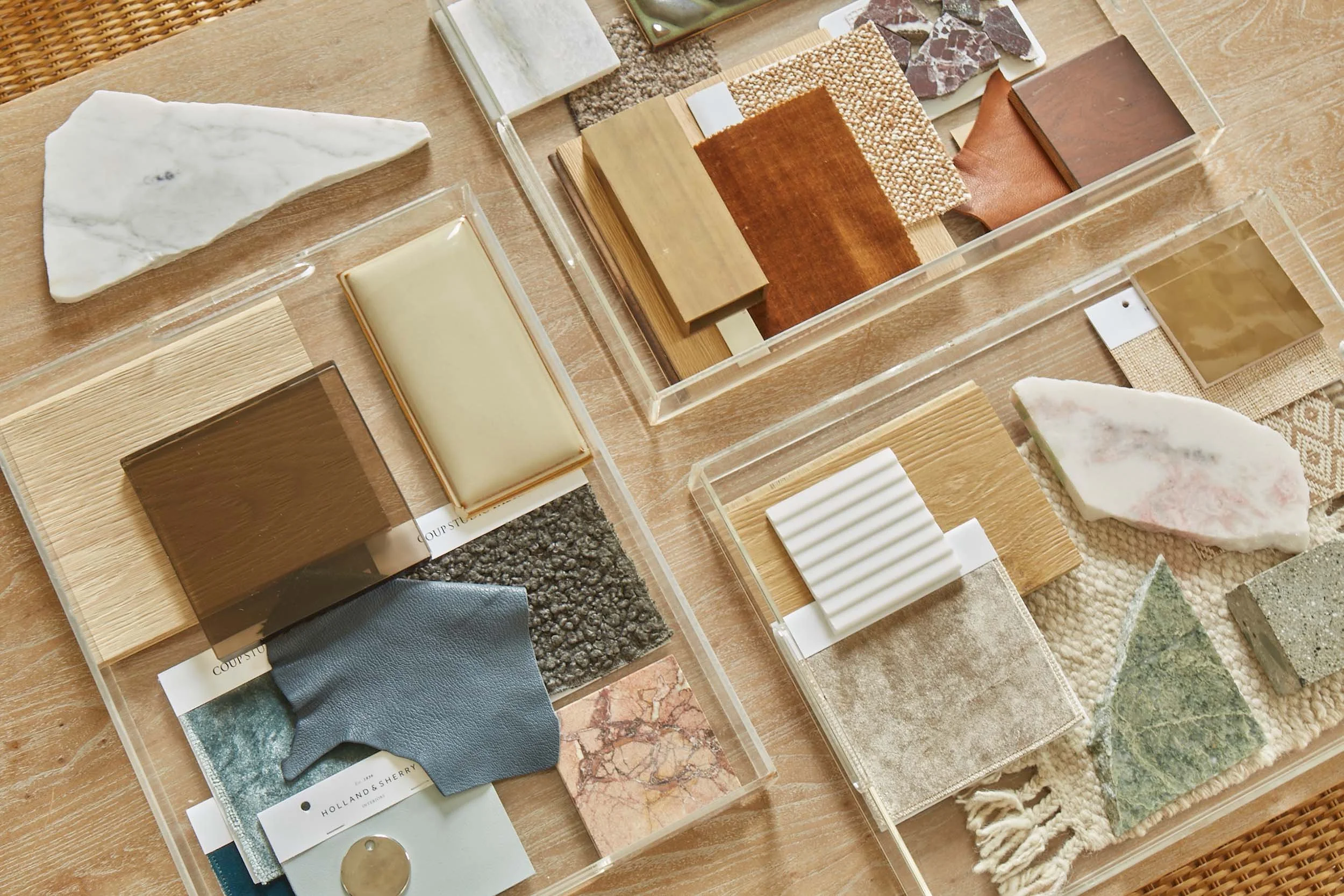 SABRA100825-11997 (1).jpg