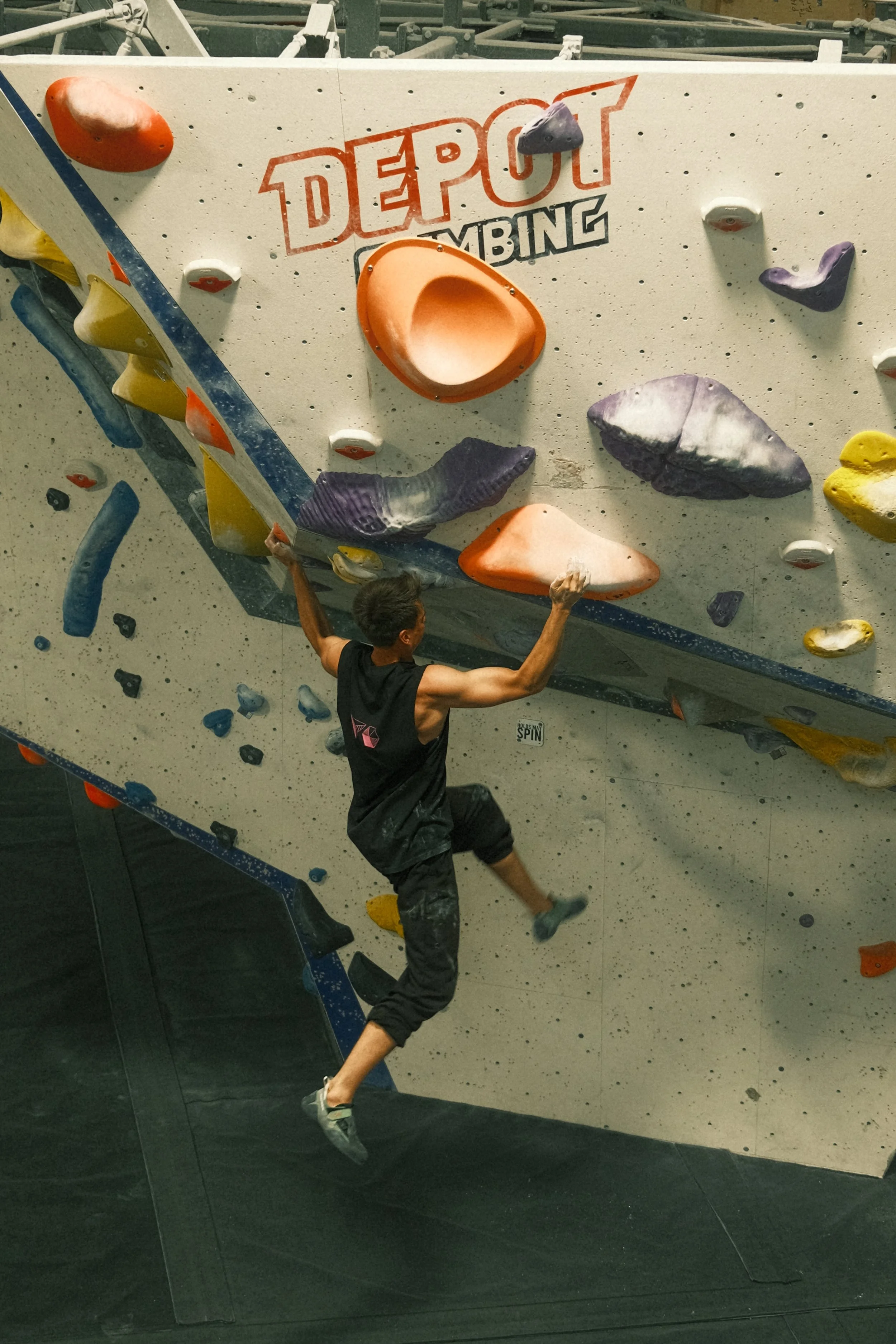 Comfortable clothes for indoor bouldering