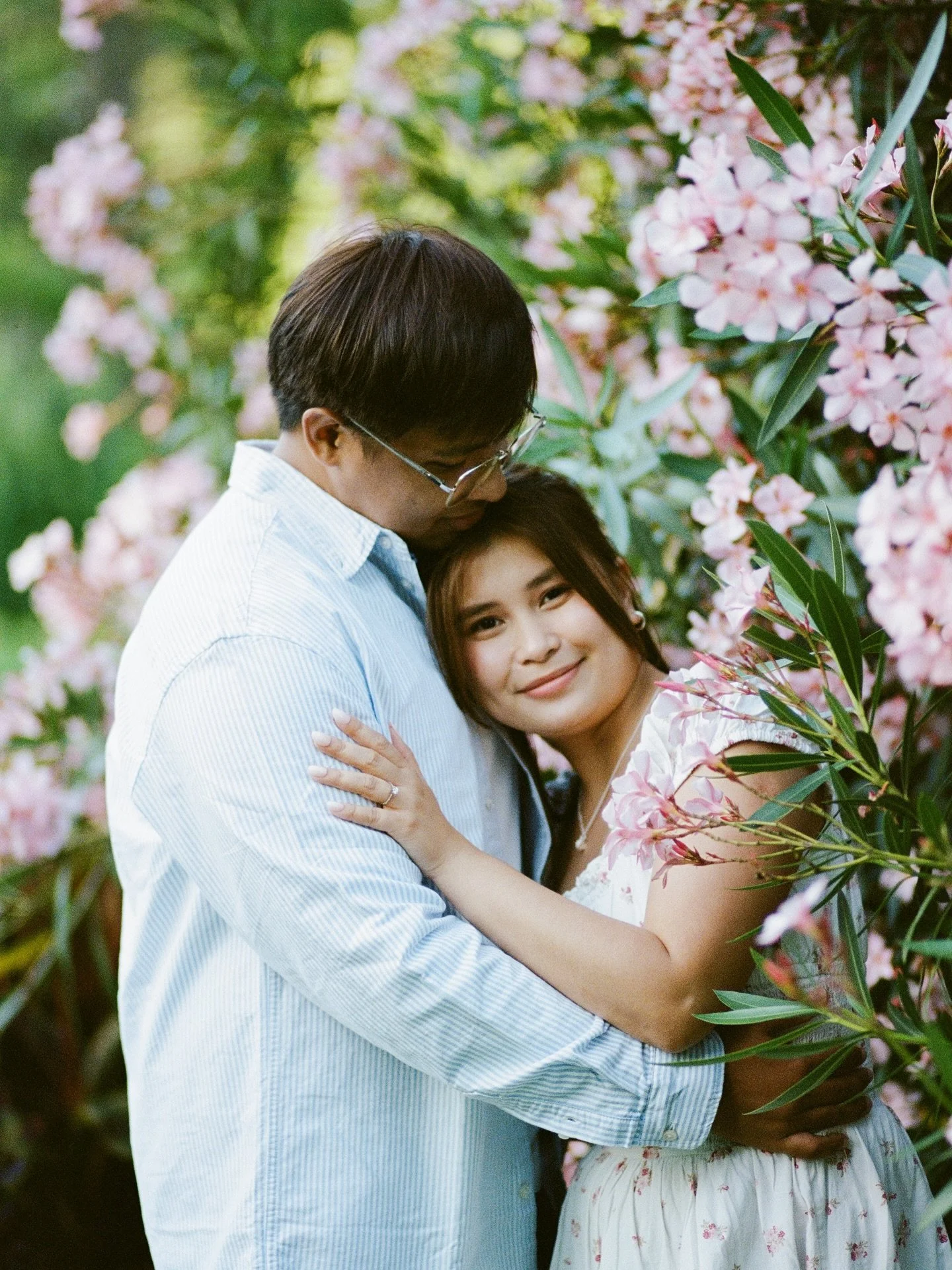 The sweetest golden hour with Tina &amp; Raymond 💍  Congratulations to these two love birds on their recent engagement! 

Always an honour to capture #loveonfilm 🌸