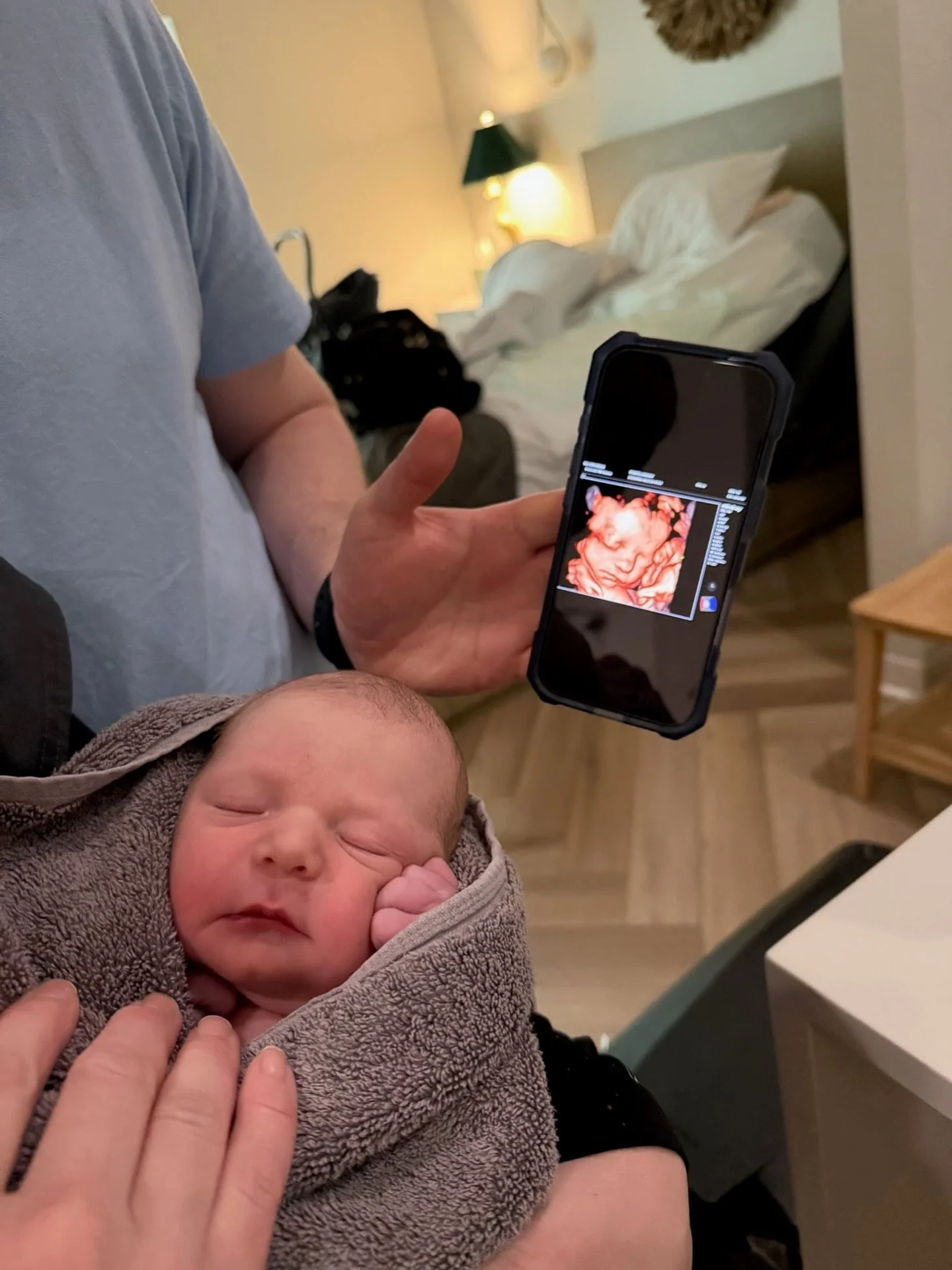 That moment when you&rsquo;re just born and your parents compare you to your 3D sono 🥰🥰🥰 #justborn #naturalbirth #3dultrasound #babygirl