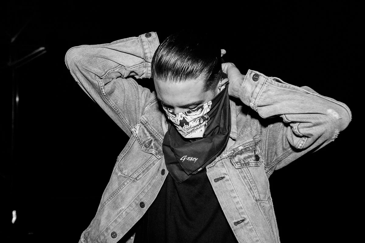Eazy_Bandana_Photo_4.jpeg