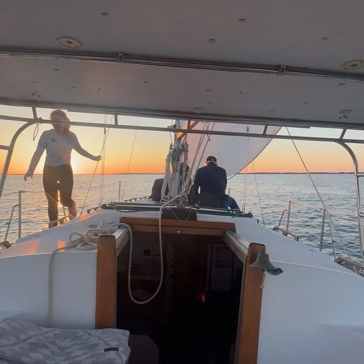We are so back&hellip; and it feels so good ⛵️
Honored to have the Thibodeau&rsquo;s celebrate their 20th anniversary with us on the water. 

Alongside the sail - A fresh tuna poke bowl and a side of pimento cheese with homemade pita from @missmaryse