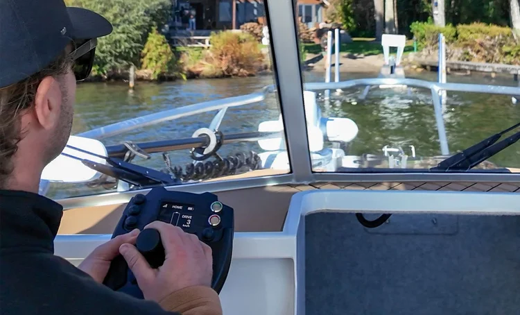 Boat-Launcher — Tectrax Electric Amphibious