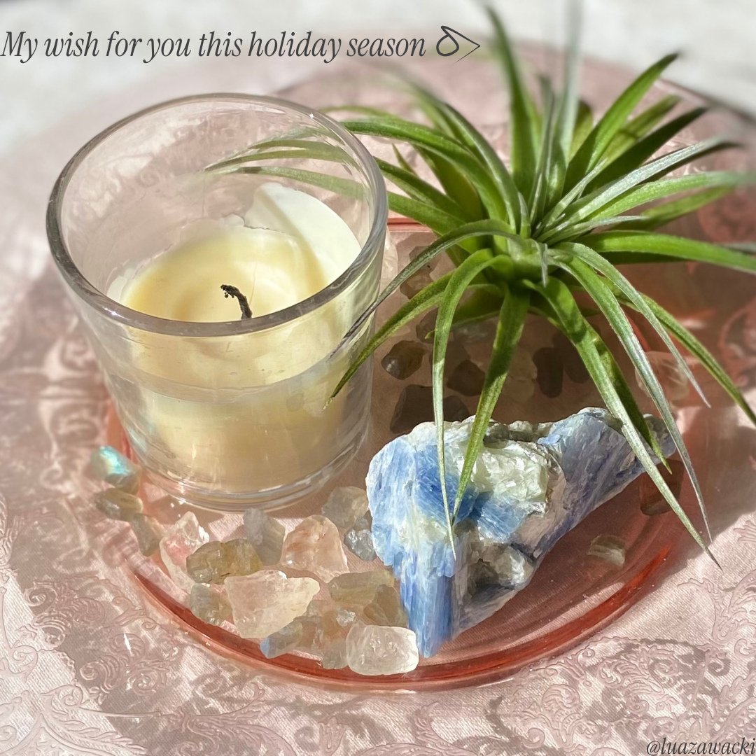 My wish for you this holiday season ✨️⁠
⁠
🫶🏼⁠
Lua