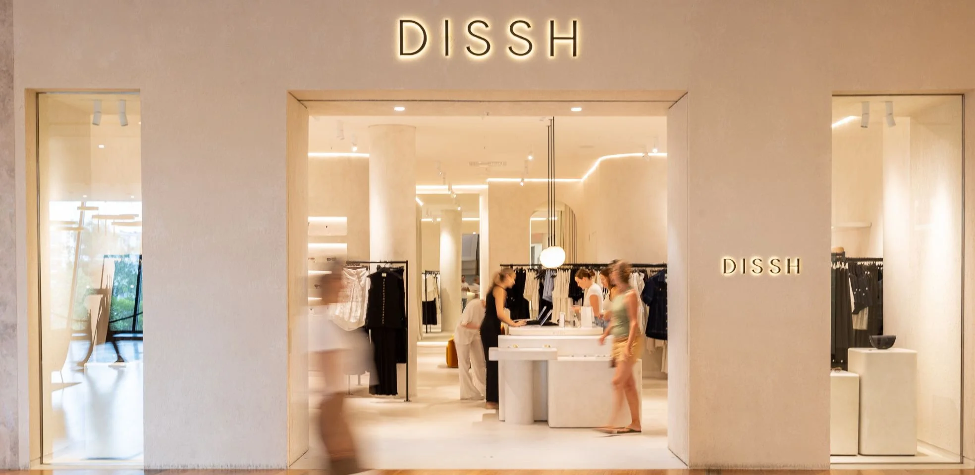 Retail_Shopfront_Dissh_Sunshine-Plaza_01.jpg