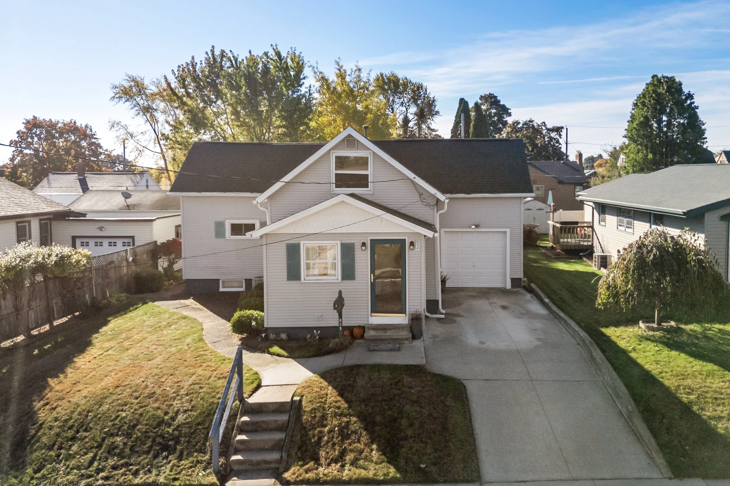835-SummitSt-33.jpg