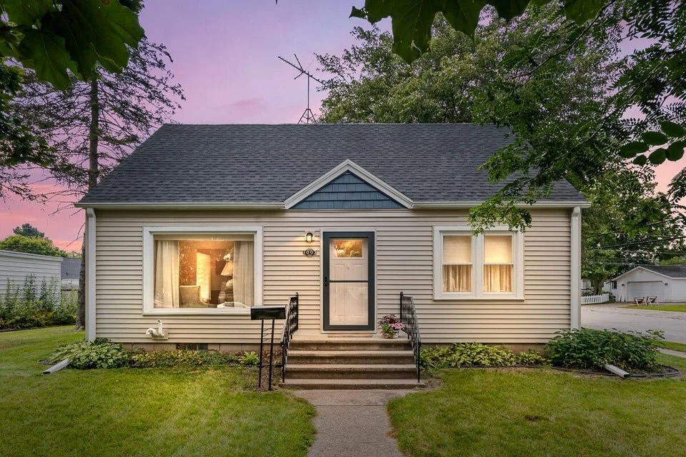 1003 S Sawyer.jpg