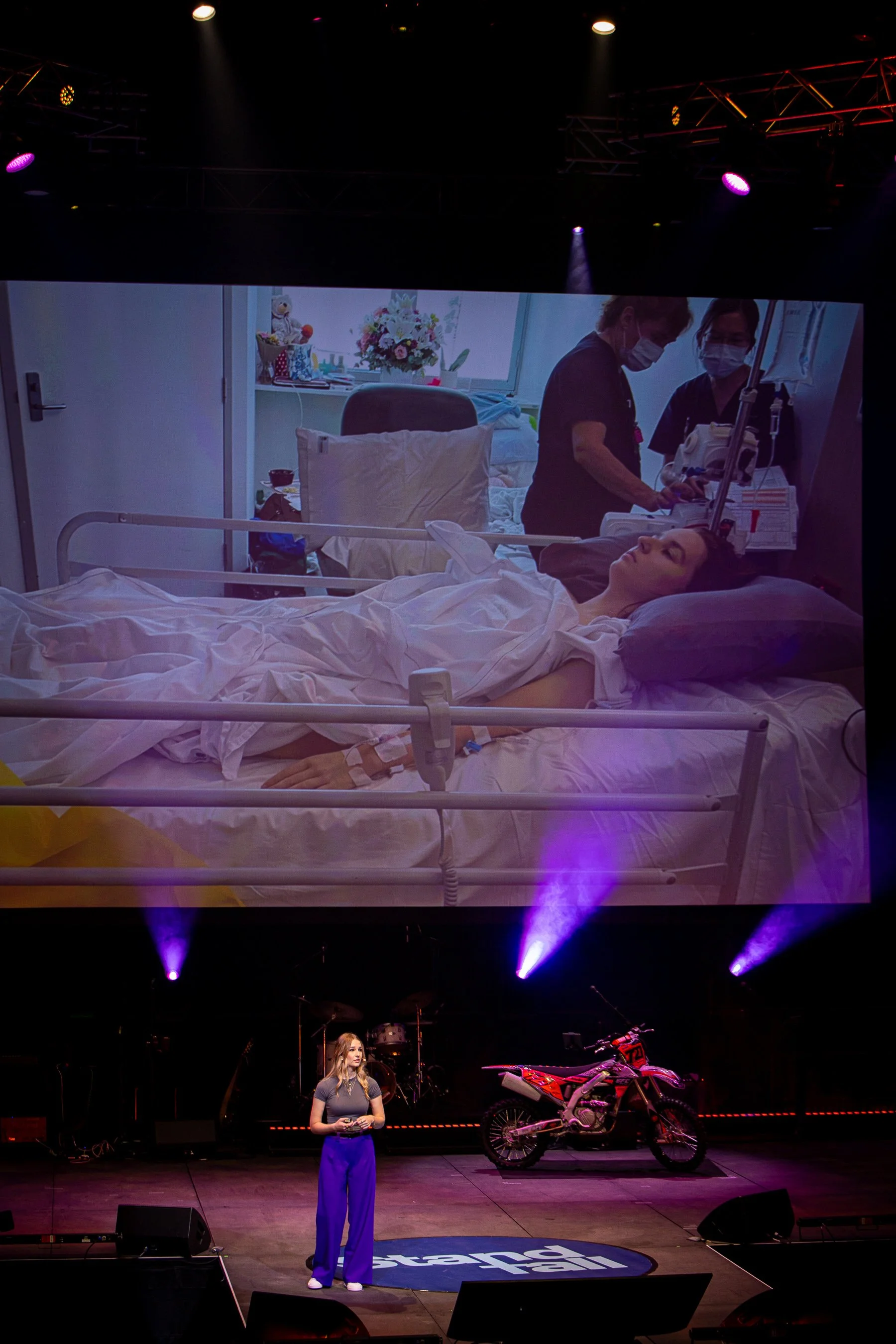 STANDTALL 2024 2700px-2535.jpg