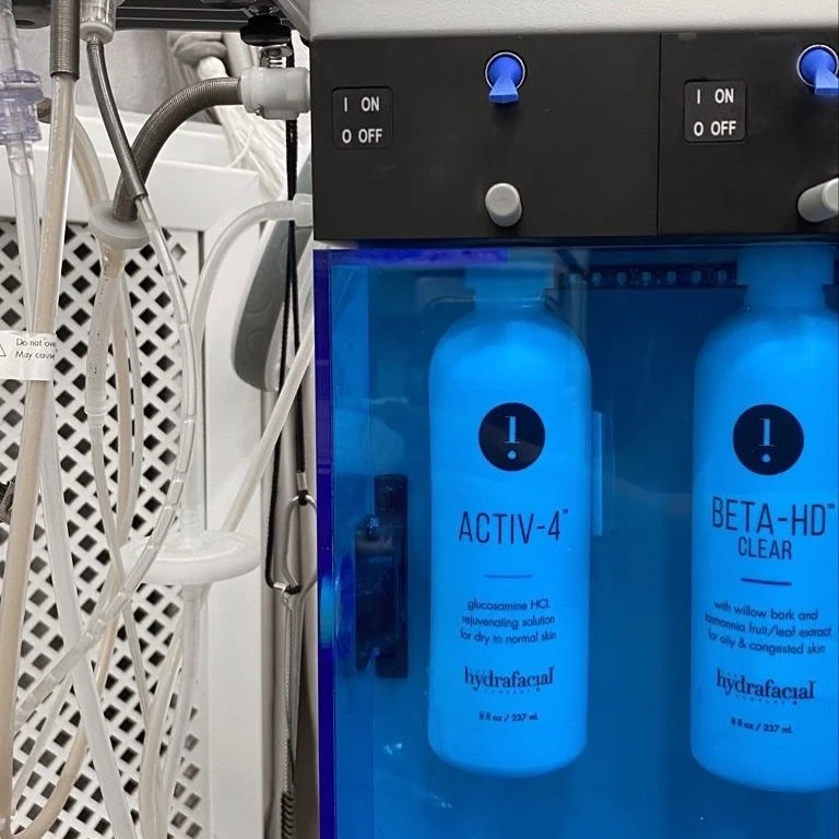 Get the best skin of your life with HYDRAFACIAL 💧

Easy as 1-2-3 ▶️

Every HydraFacial treatment starts with 3 simple steps. From there we will personalize the experience based on your skin goals.

CLEANSE 🌀 deeply cleanses and exfoliates the skin 