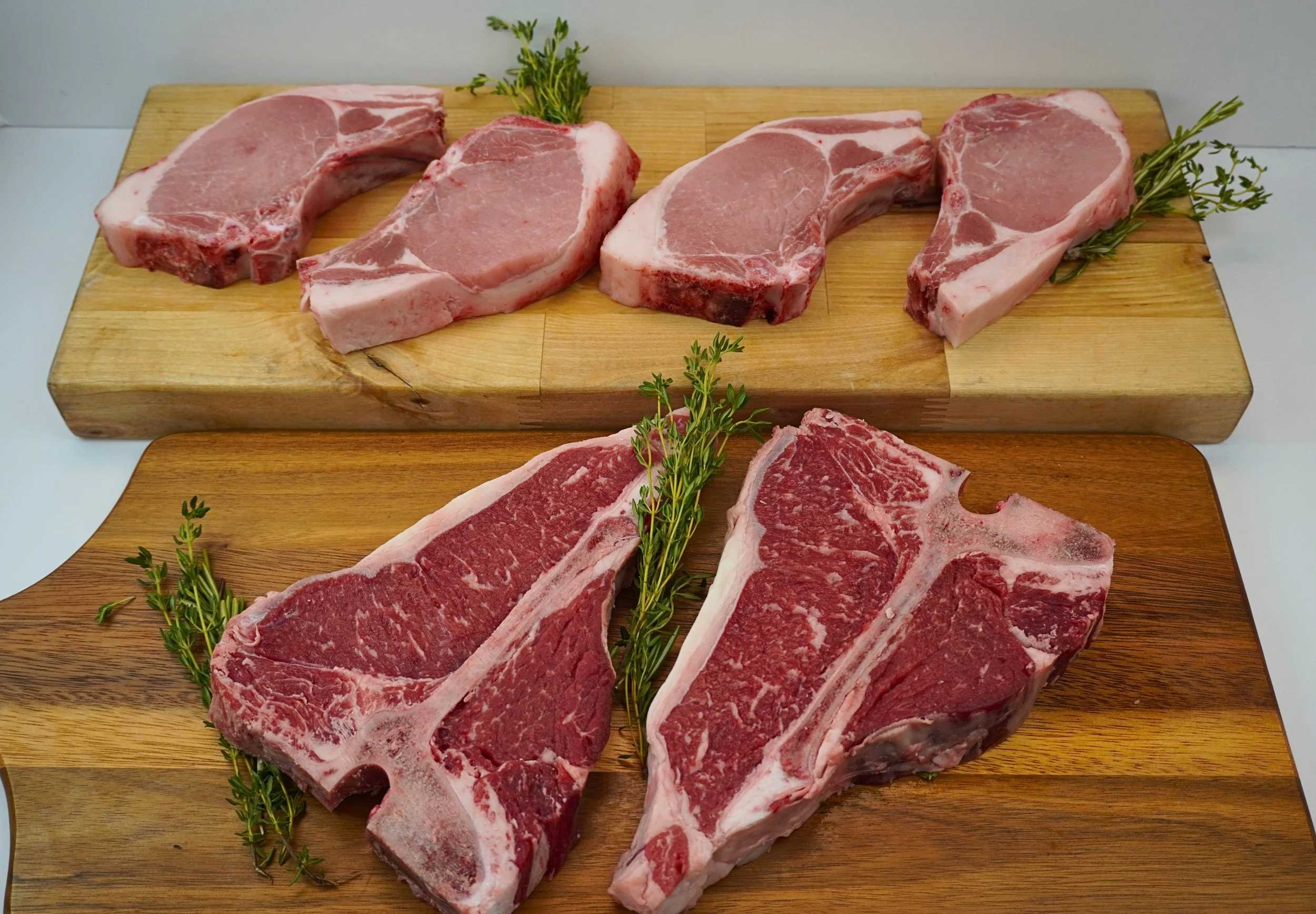 chopped butcher box 4 bone-in pork chops and 2 prime T-bones