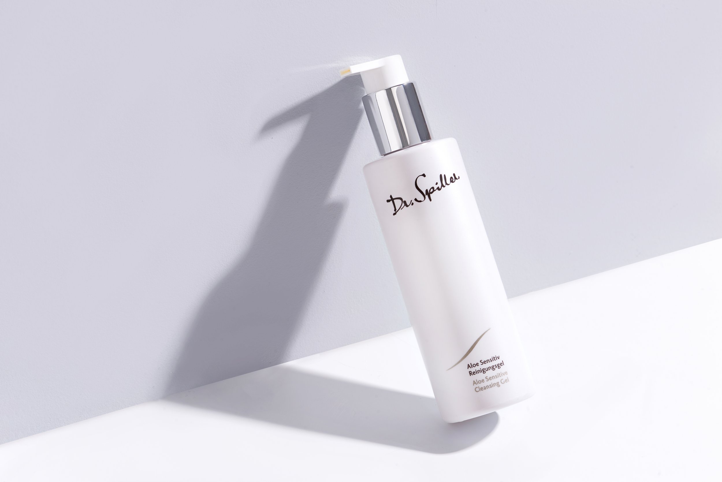 Aloe Sensitive Cleansing Gel - V2 .jpg