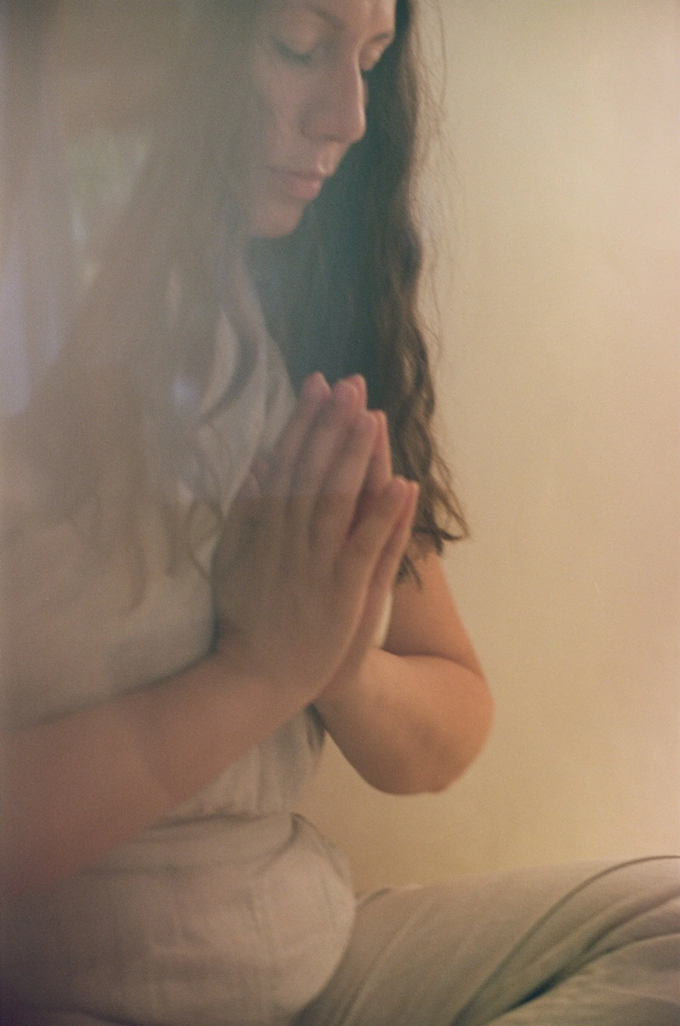 How to Calm Your Nervous System Naturally (When You Feel Constantly On Edge)