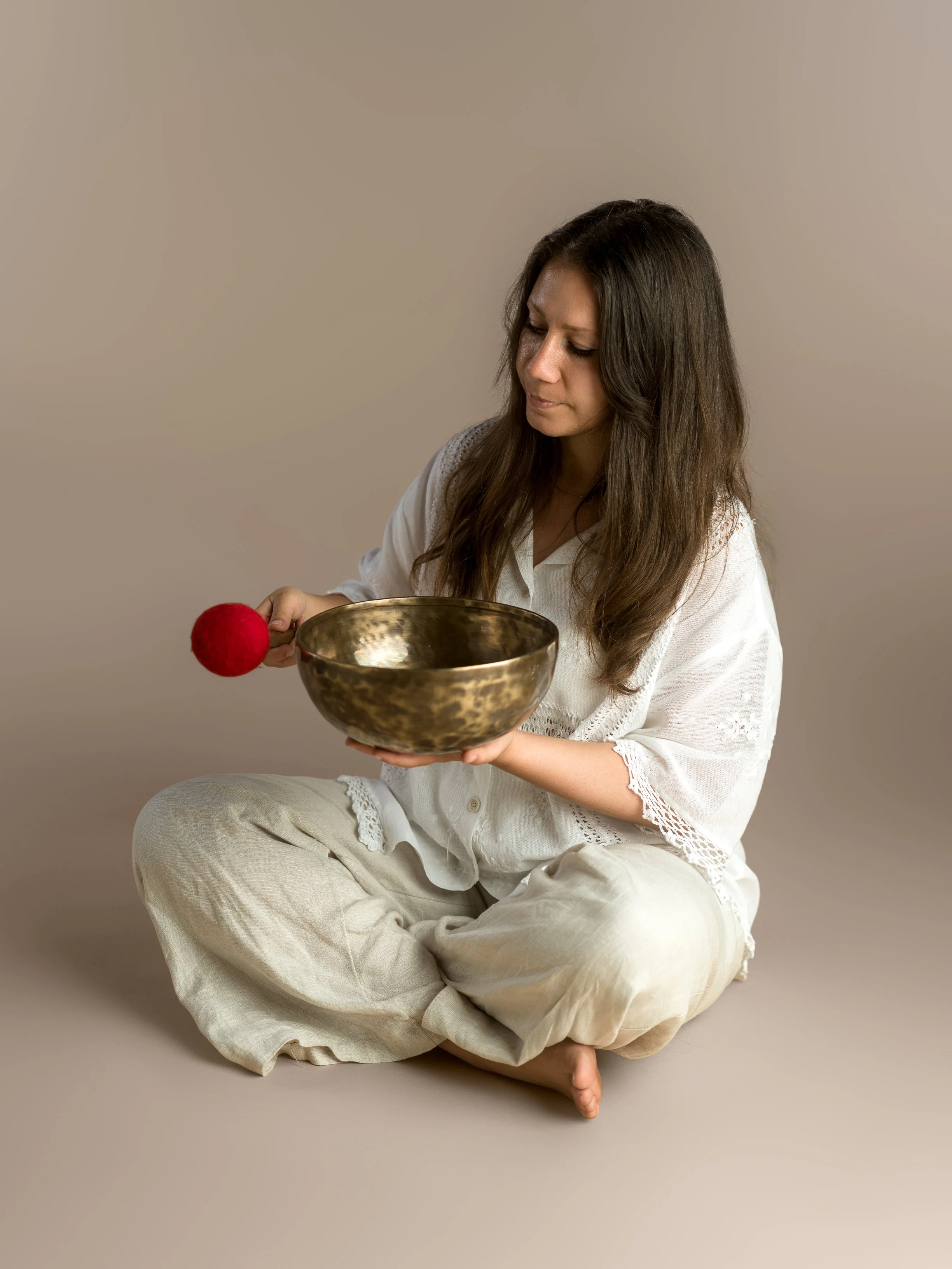 Image of Zara, a meditation teacher who hosts mellow habits