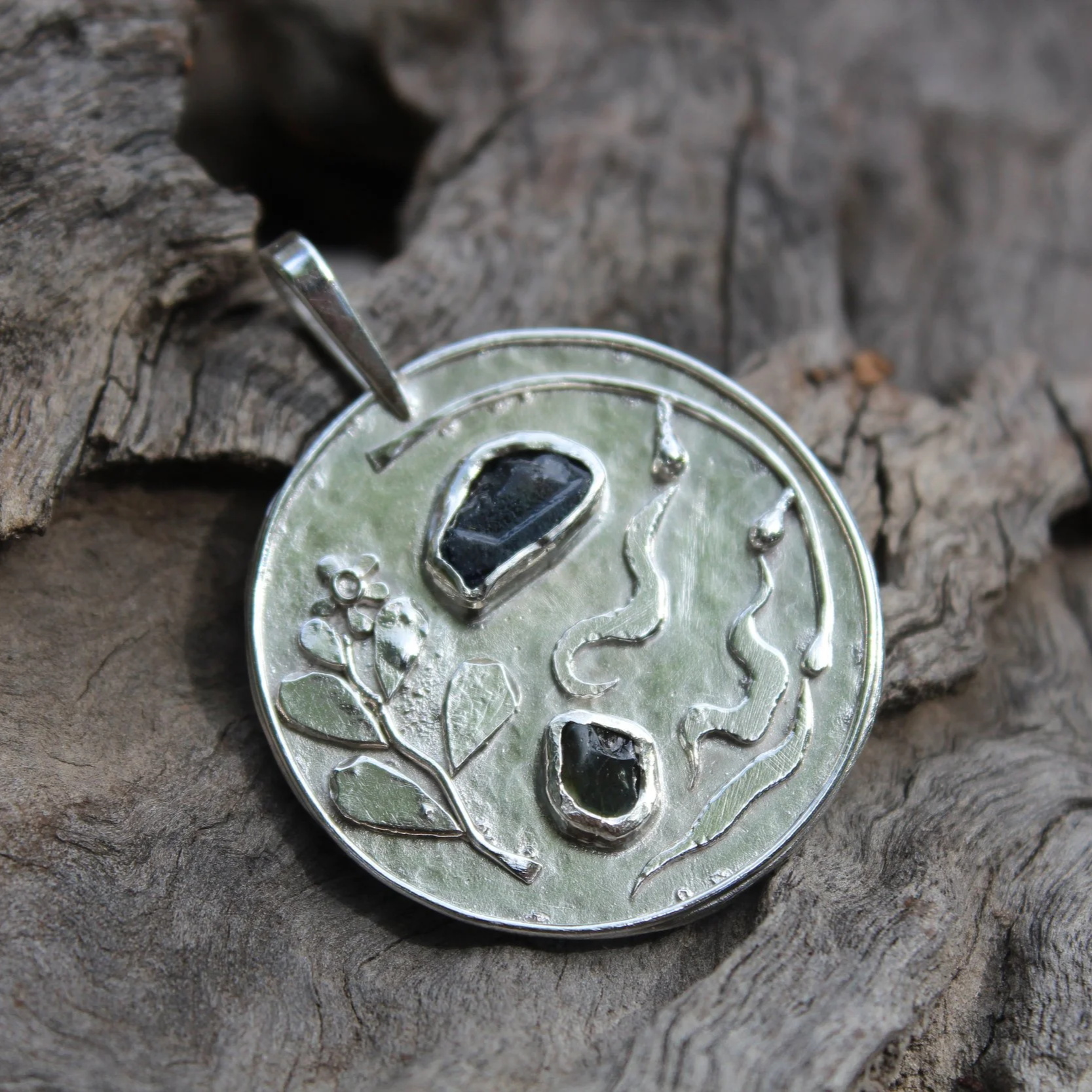 protective amulet, for Hetty