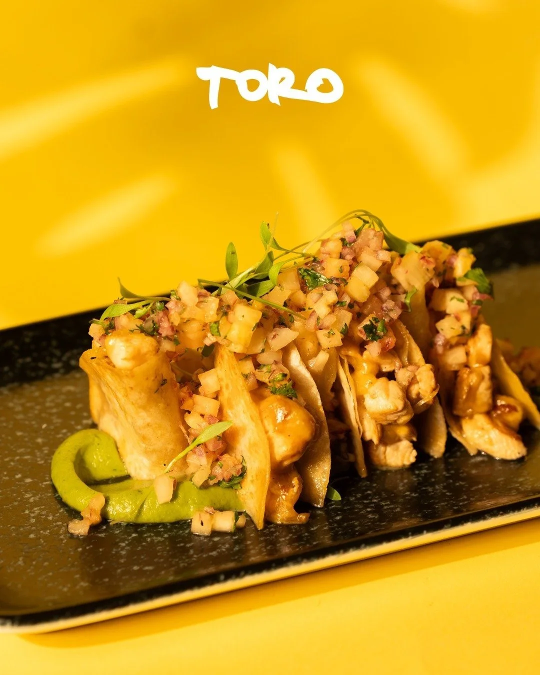 When in doubt&hellip; QUESADILLA. 
Tender chicken, melty goodness, fresh salsa &mdash; this is comfort with a Latin twist.
Pull up, take a bite, and let happiness begin.

Pas besoin de r&eacute;fl&eacute;chir : QUESADILLA. 
Poulet tendre, fromage fon