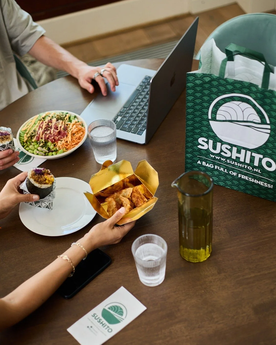 Office lunch, but make it exciting. 🥢 #SushitoBreak #whatforlunch #fooddelivery #sushito #officelunch