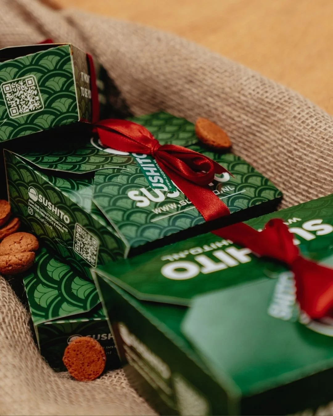 It's Shoe-shito night! 🍣 Orders open till 21:30! 

#sinterklaas #sushito