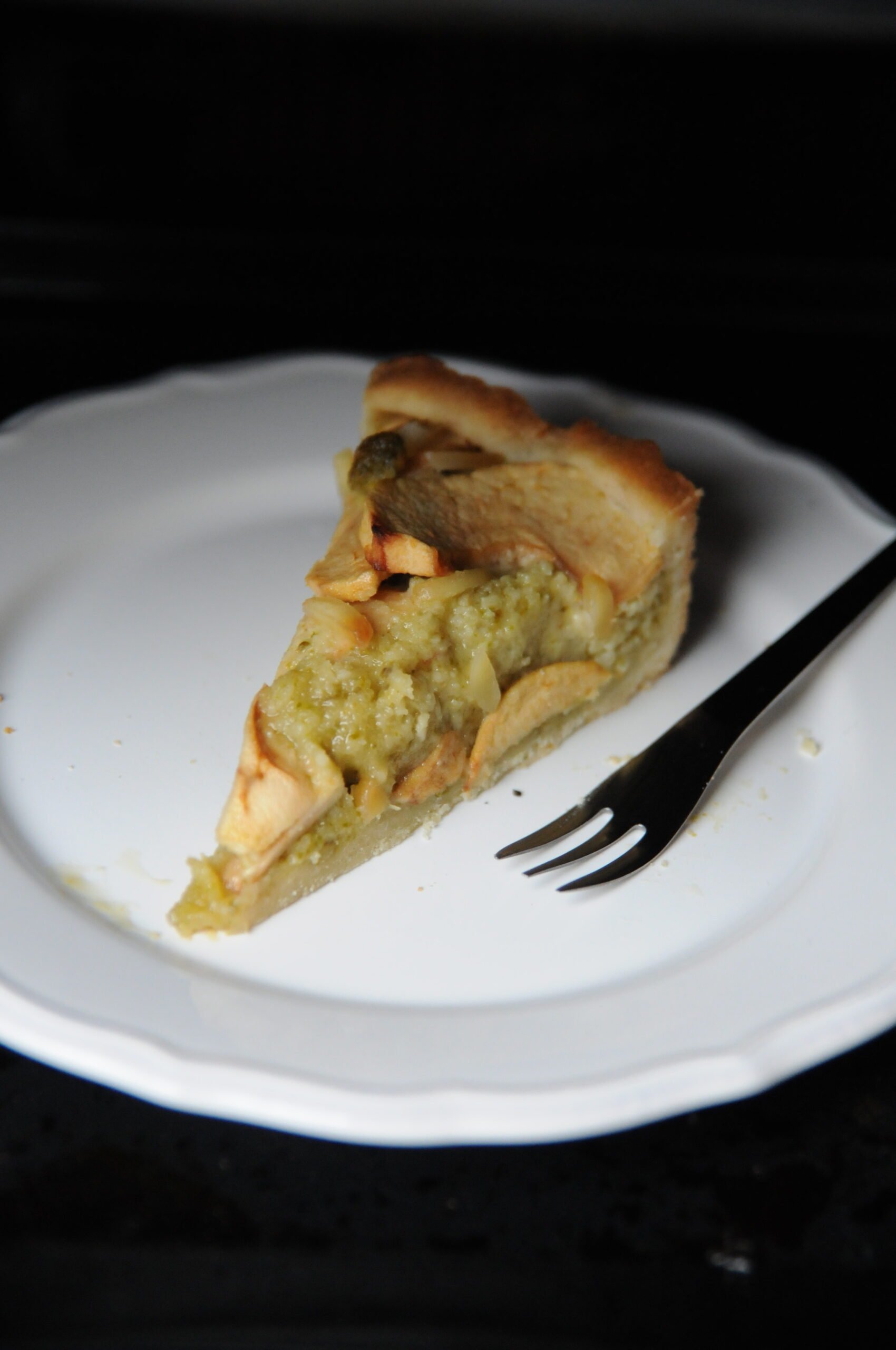 Apple Tart with an almond-pistachio cream