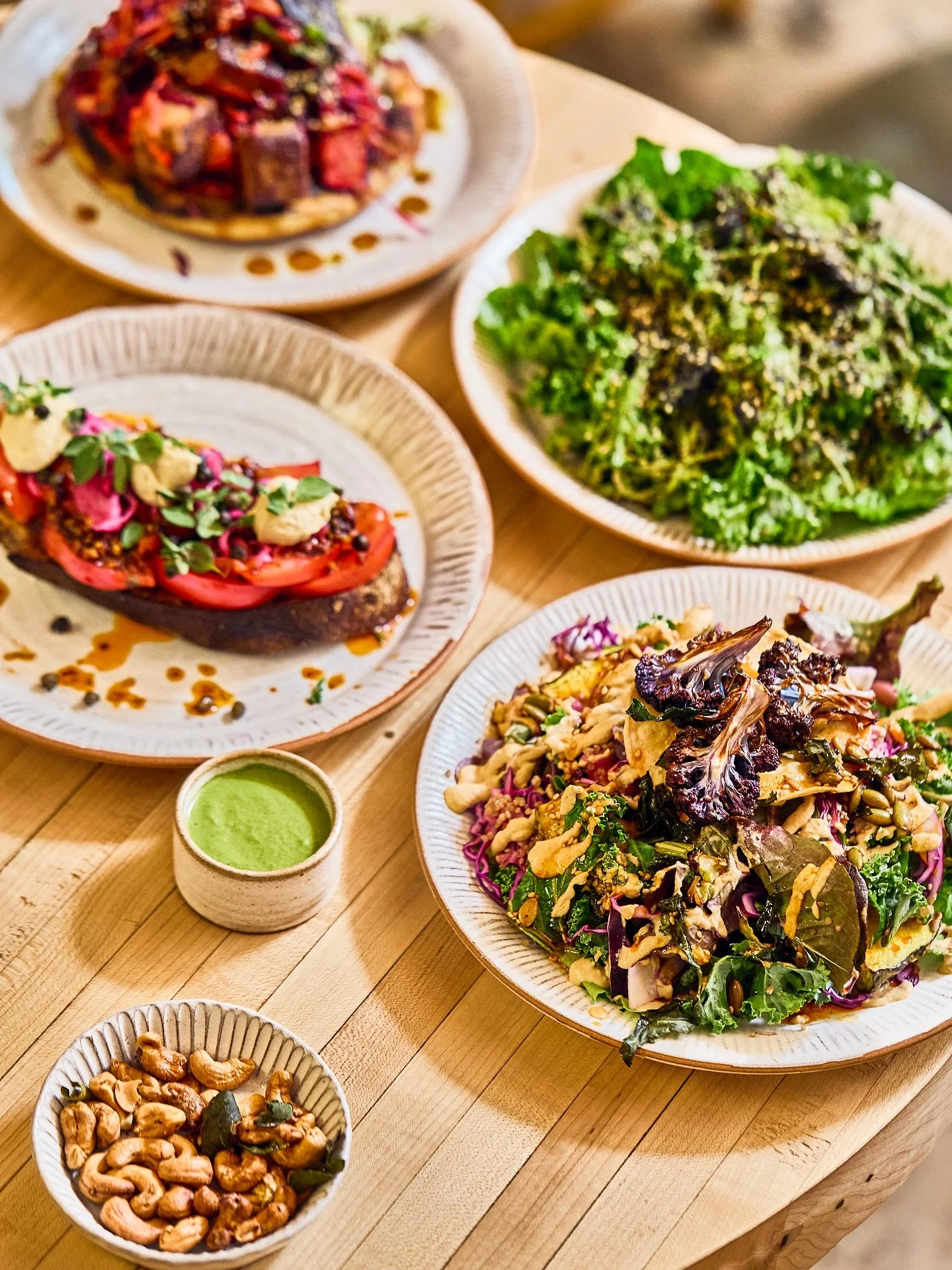 BRUNCH has never looked this good

 @palmgreens @andsoulsanctuary 

Bright, fresh &amp; flavourful, we have our *core menu* with some seasonal tweaks as well as new warm dishes that perfectly complement your @andsoulsanctuary experience. 

Whether yo