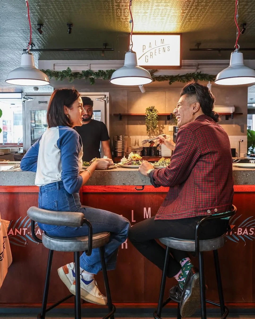 The story of Palm Greens 🌴

Seven years ago, we were spending some time in New York and were struck by a question: why didn&rsquo;t London have the same kind of fresh, flavourful, plant-based lunch options? So, inspired by the salad bars of NYC, we 