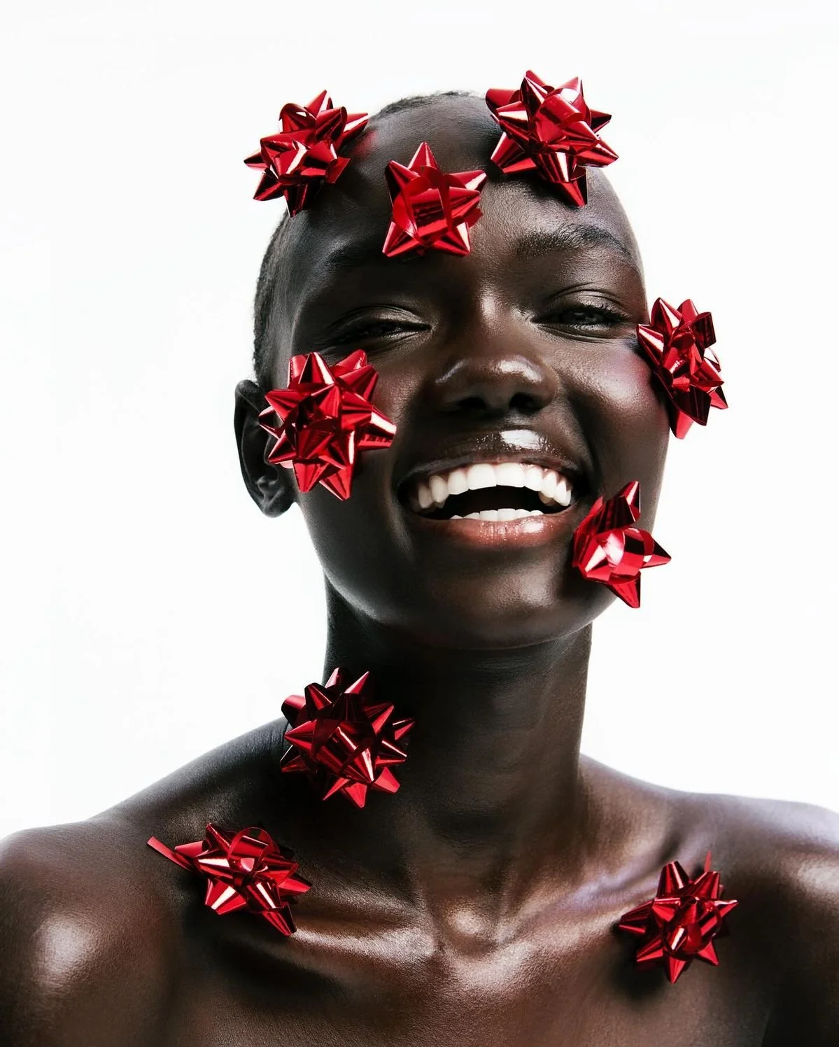 Dear Santa… Here’s The Products Our Users           Want This Year 🎅💄