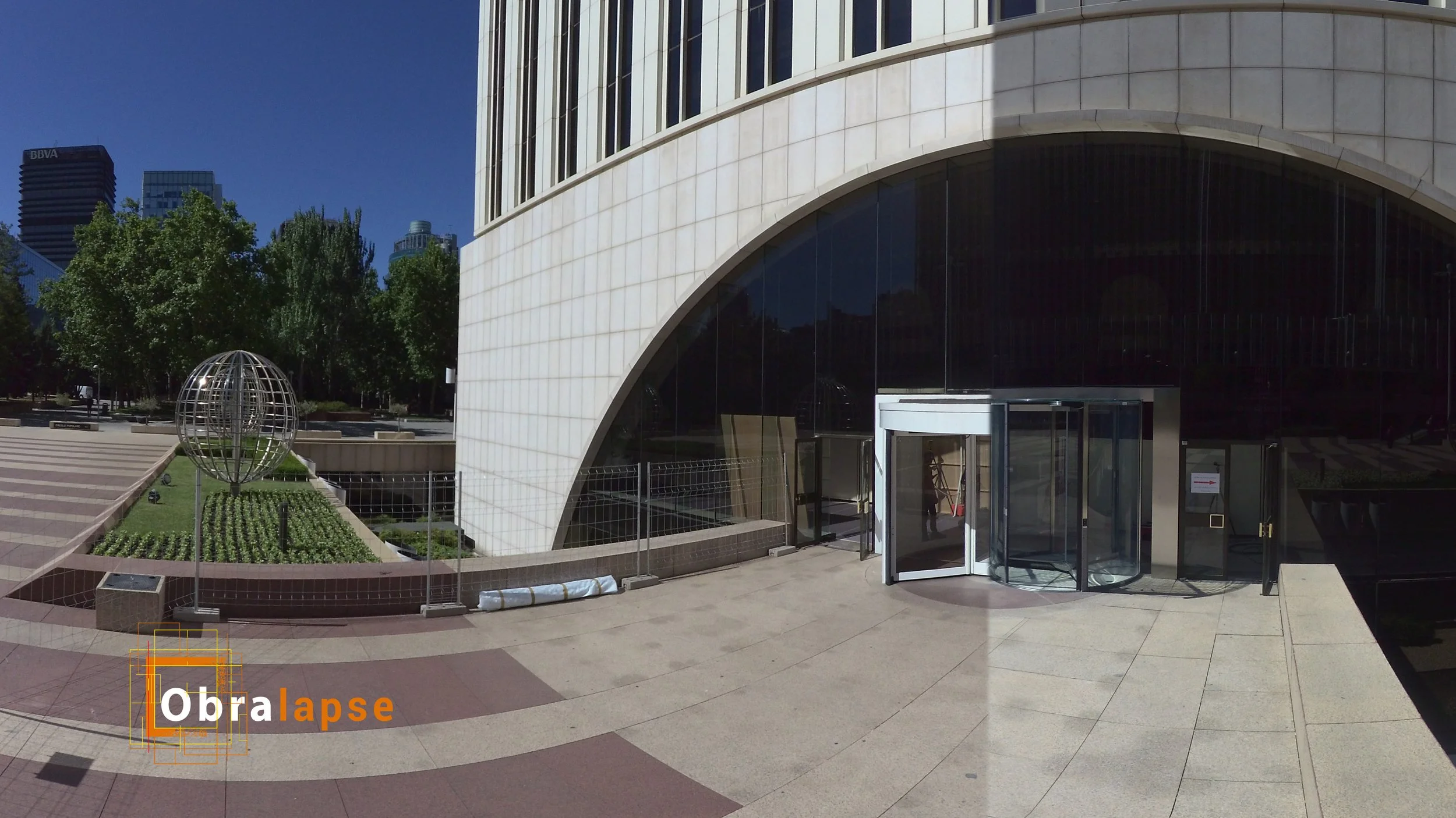TREMONIA MEDIA - Timelapse de la Nueva Puerta Principal de Torre Picasso