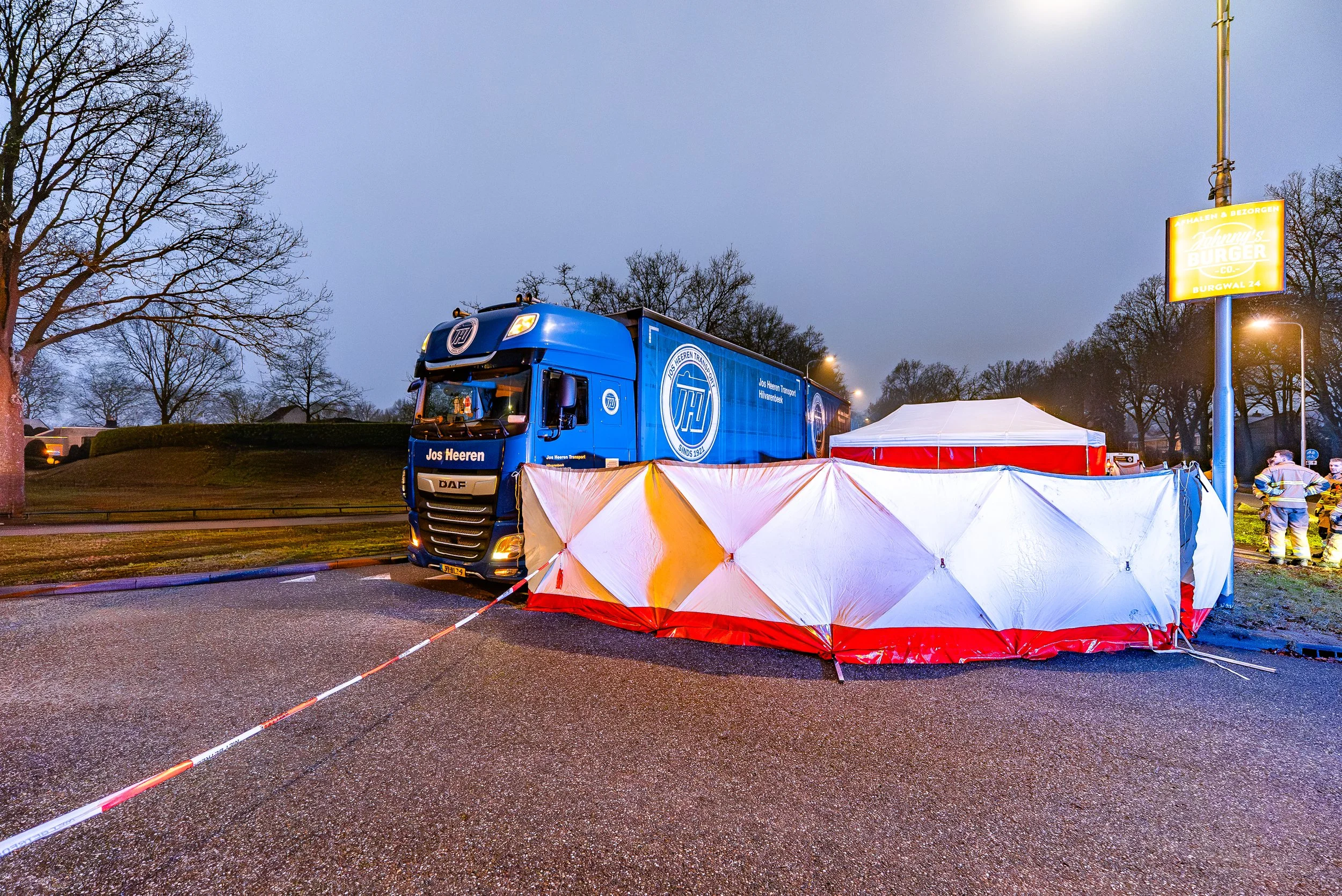 Fietsster (45) overleden bij aanrijding met vrachtwagen in Oss