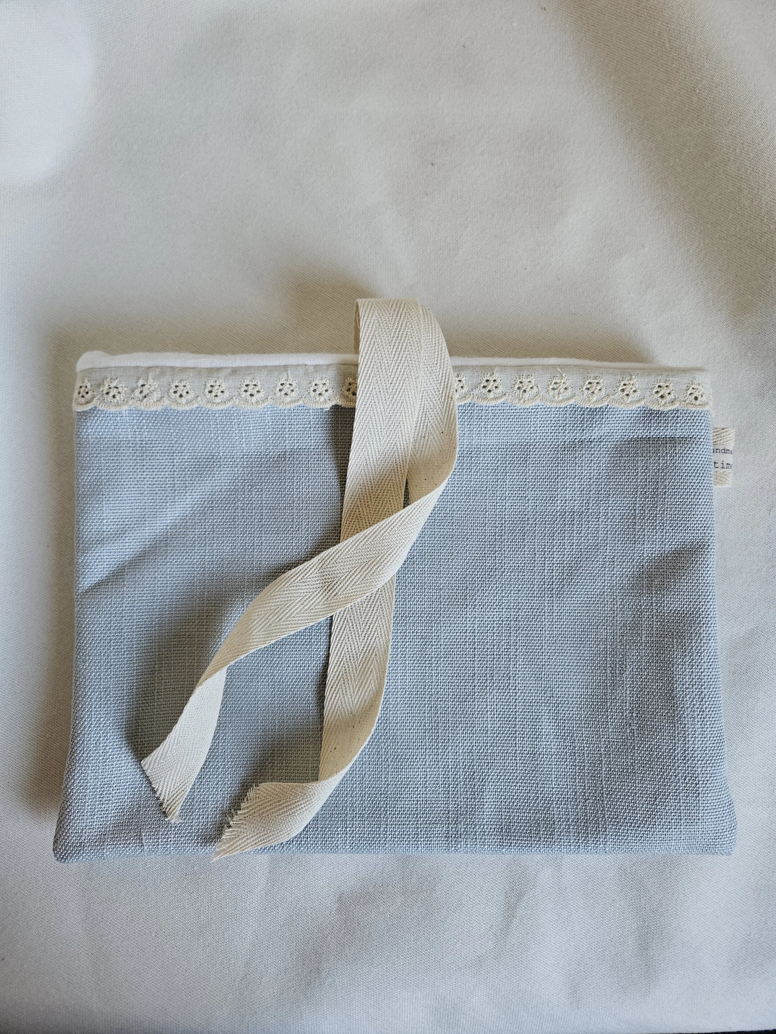 Book Sleve (blue lace)