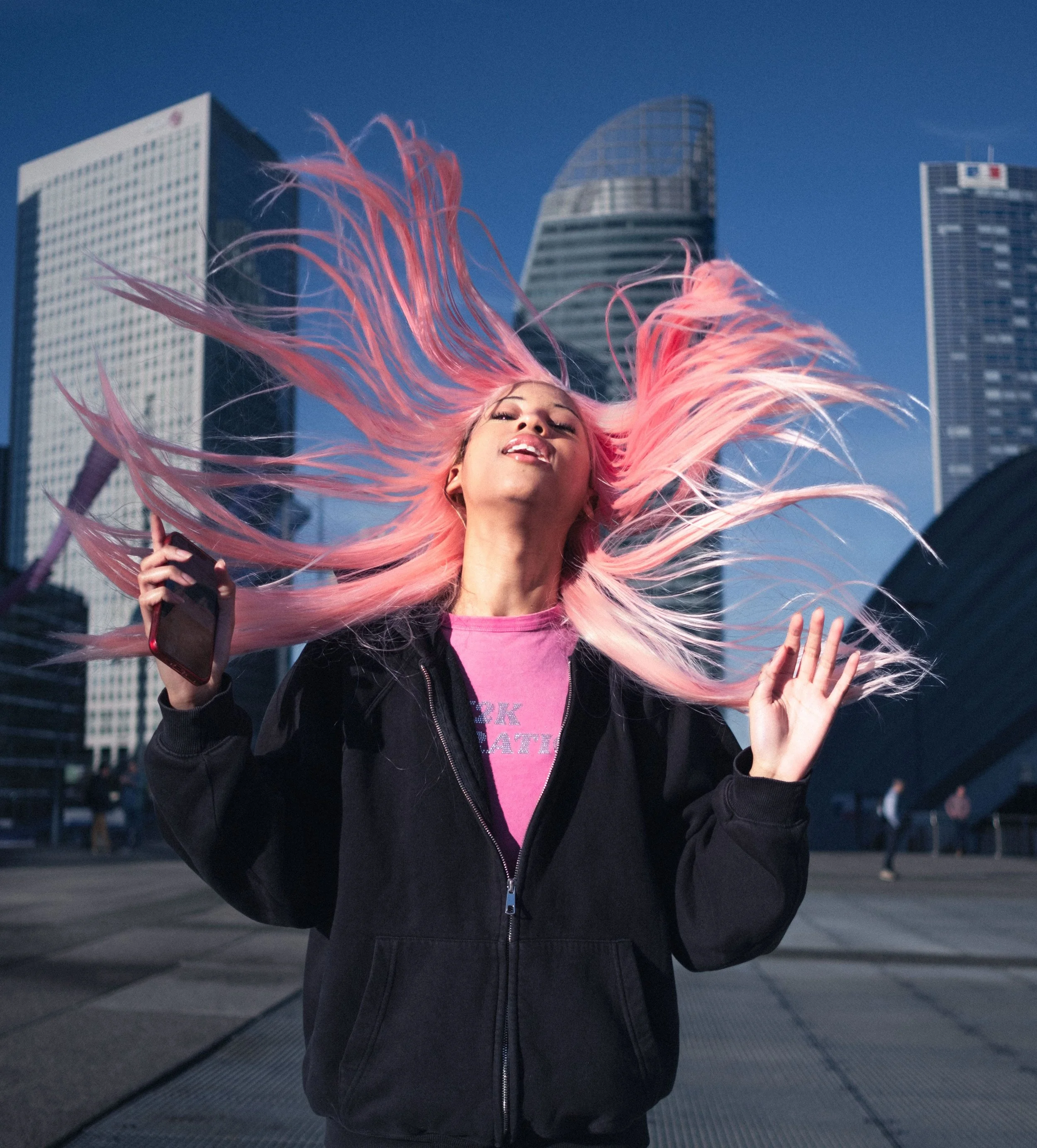 From the ongoing series Street Notes (Artells Magazine)