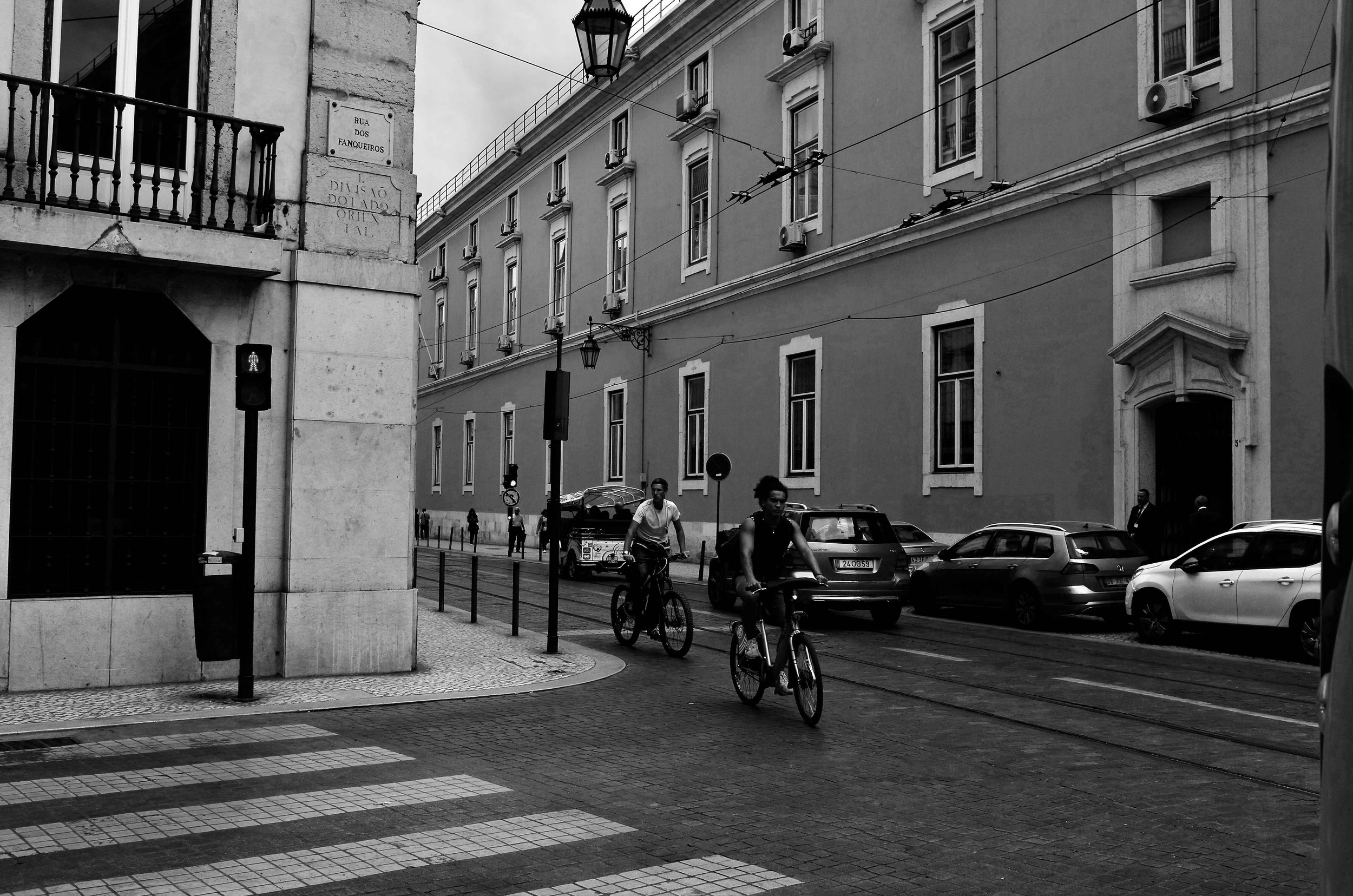L1351169 2.jpg