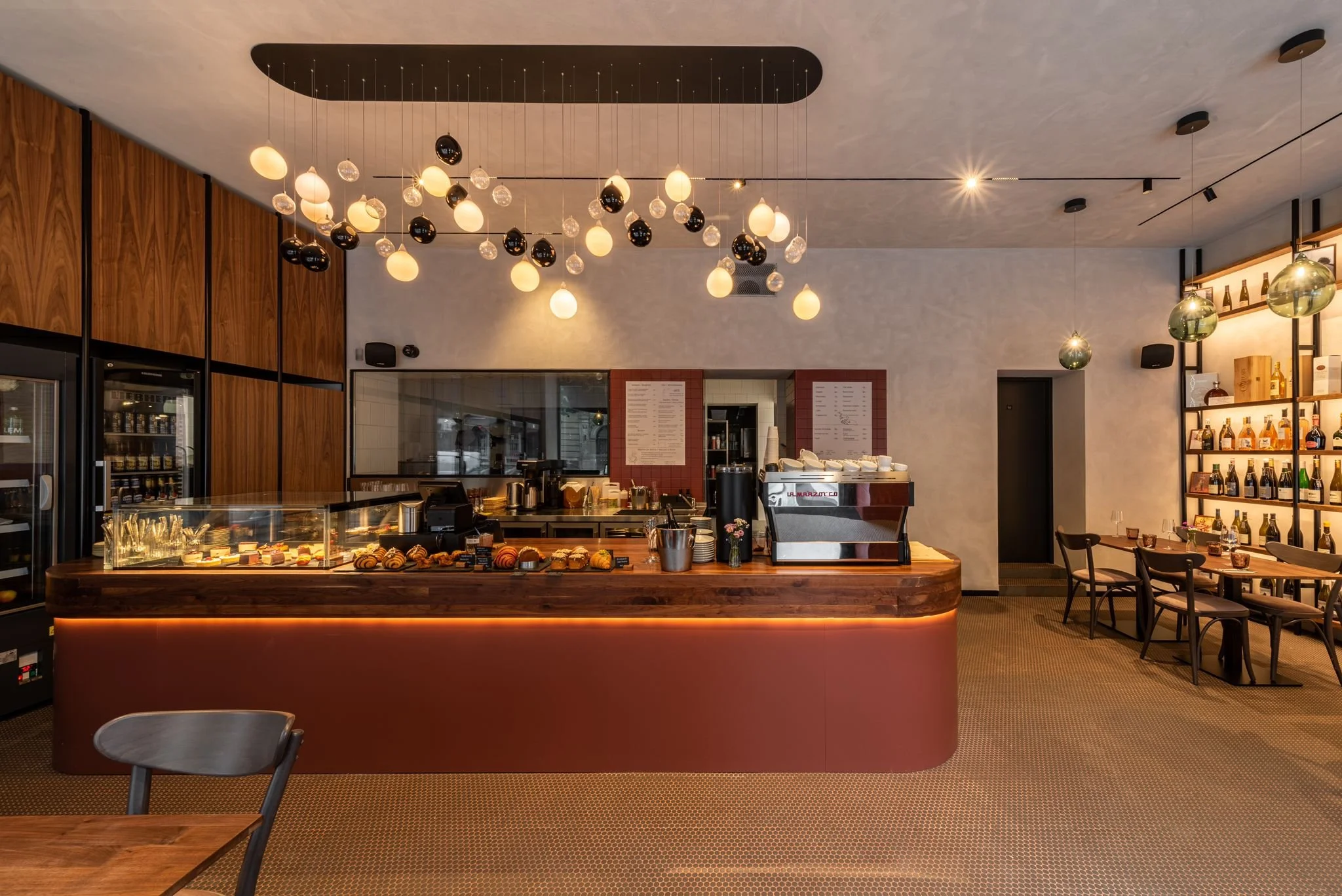 Dark Kitchen Bistro