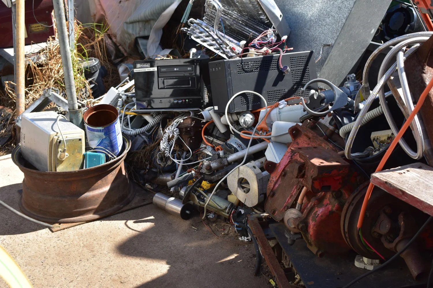 residential waste in junk yard Melbourne