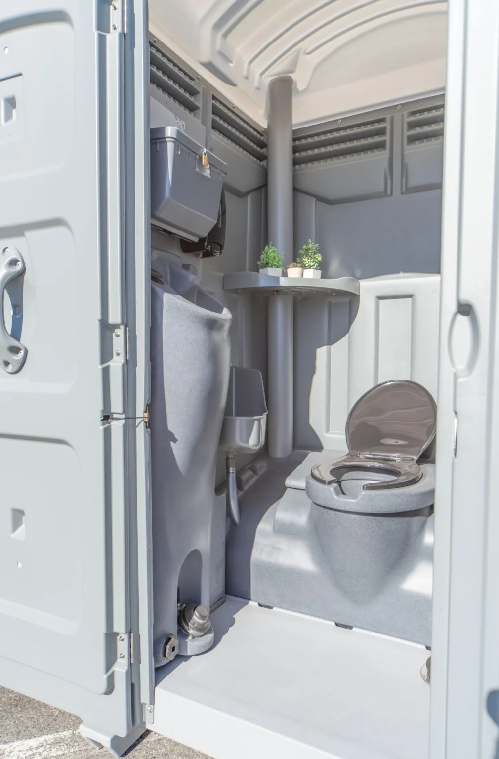 Deluxe Porta Potties