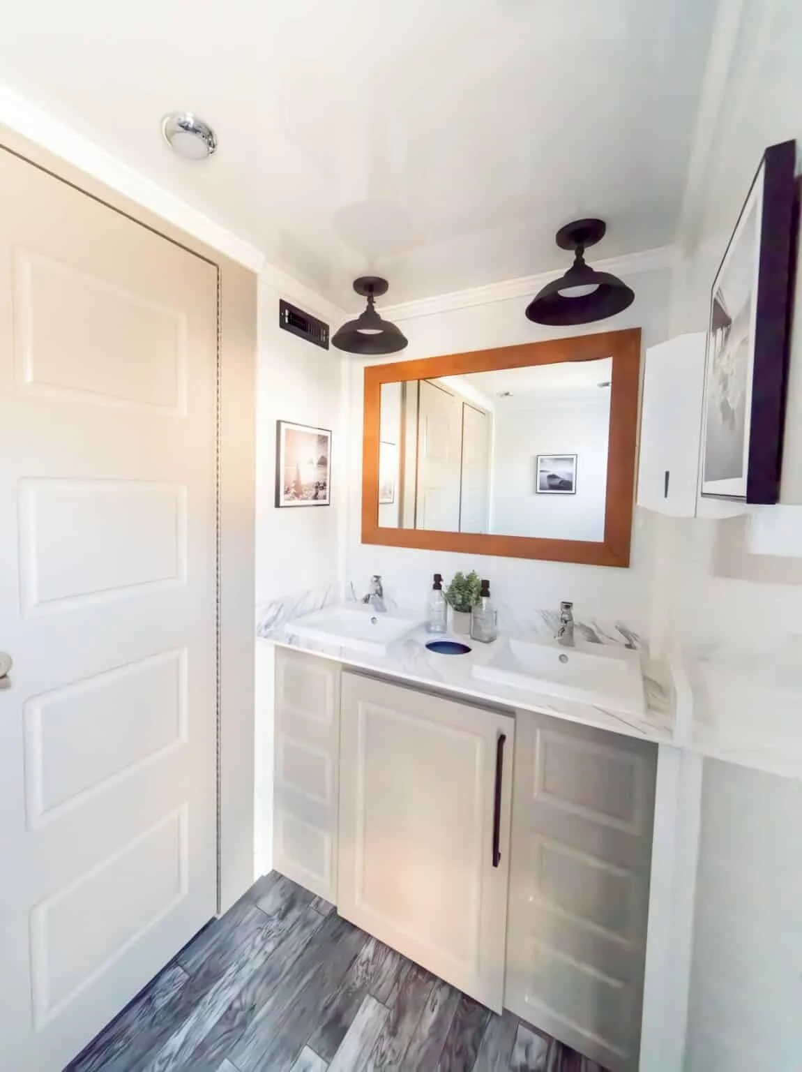 5 Stall Luxury Double Vanity