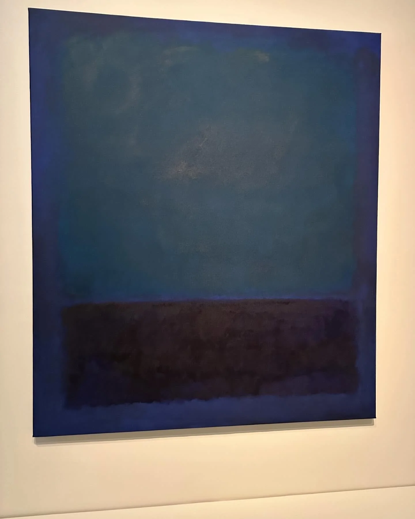 The Mark Rothko exhibition at Fondation Louis Vuitton @fondationlv is stunning. 100 works. Rothko&rsquo;s art moves me in ways that is difficult to articulate. Color creates a lot of emotion. @sebastian.smee said it better than I can (about his inter