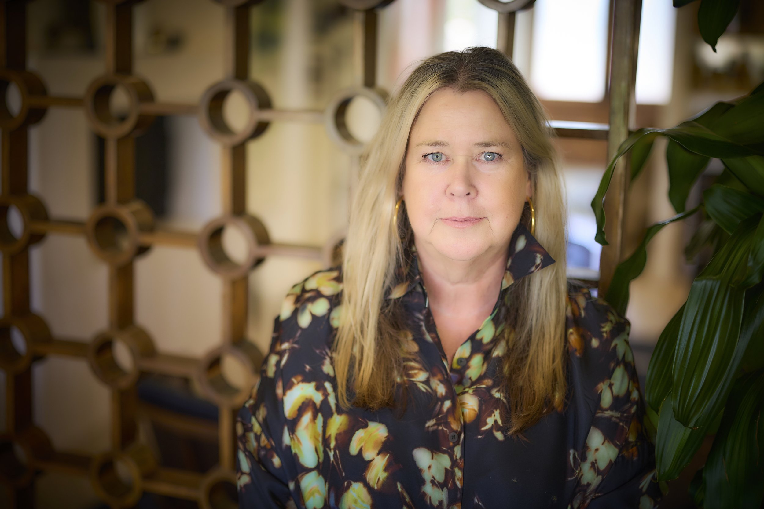 After more than 30 years as a fashion industry exec, Brooke White followed her love of all things well-designed in a new field, and made designing interiors her full-time focus.